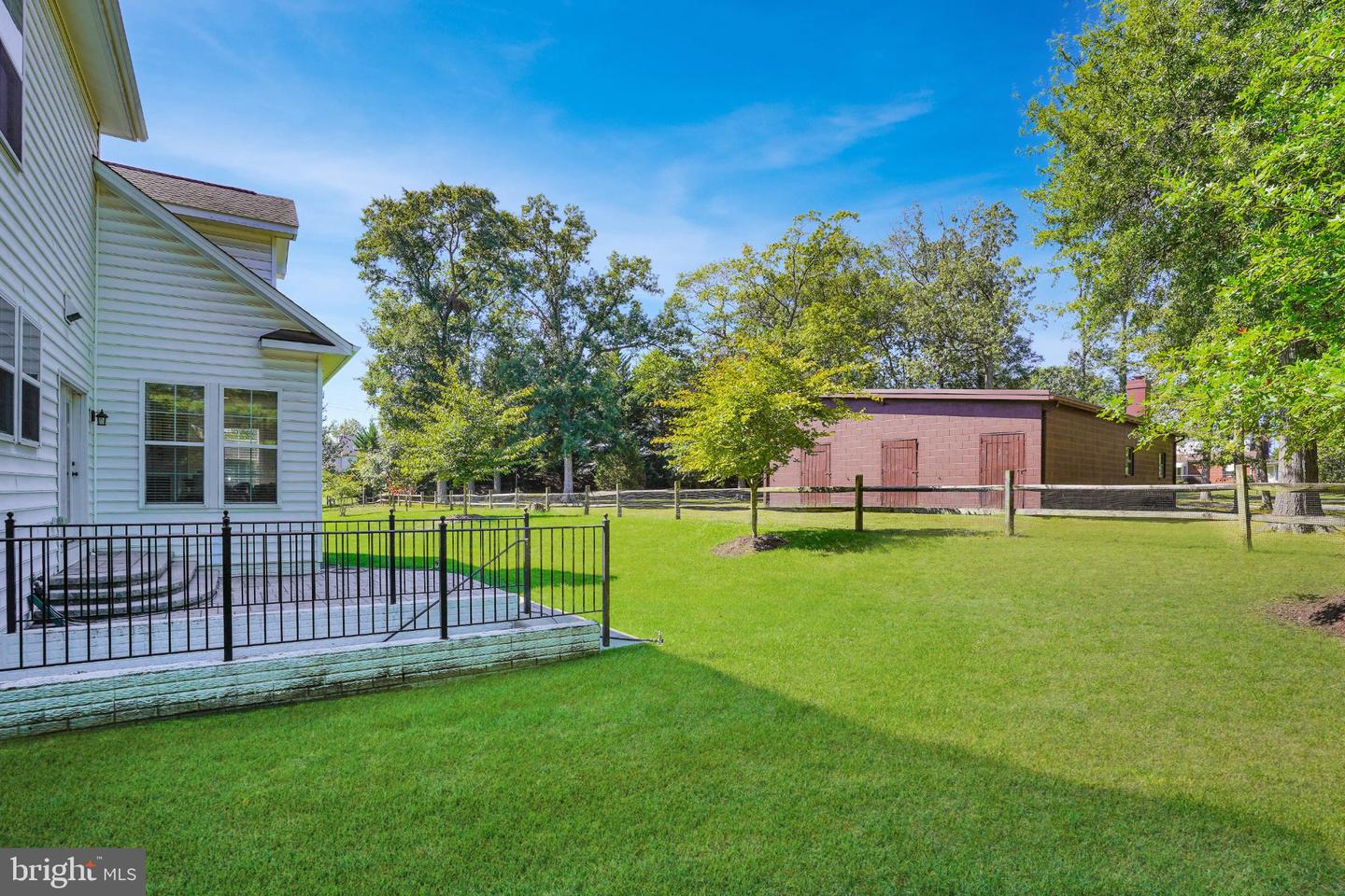 6638 SCHURTZ ST, ALEXANDRIA, Virginia 22310, 5 Bedrooms Bedrooms, 10 Rooms Rooms,4 BathroomsBathrooms,Residential,For sale,6638 SCHURTZ ST,VAFX2269534 MLS # VAFX2269534