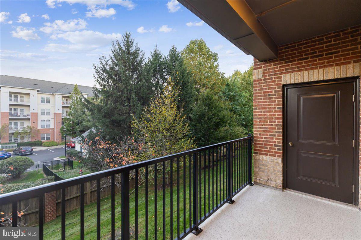 2907 BLEEKER ST #3-106, FAIRFAX, Virginia 22031, 2 Bedrooms Bedrooms, ,2 BathroomsBathrooms,Residential,For sale,2907 BLEEKER ST #3-106,VAFX2269658 MLS # VAFX2269658