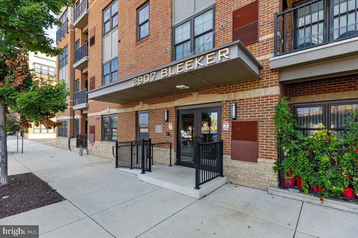 2907 BLEEKER ST #3-106, FAIRFAX, Virginia 22031, 2 Bedrooms Bedrooms, ,2 BathroomsBathrooms,Residential,For sale,2907 BLEEKER ST #3-106,VAFX2269658 MLS # VAFX2269658