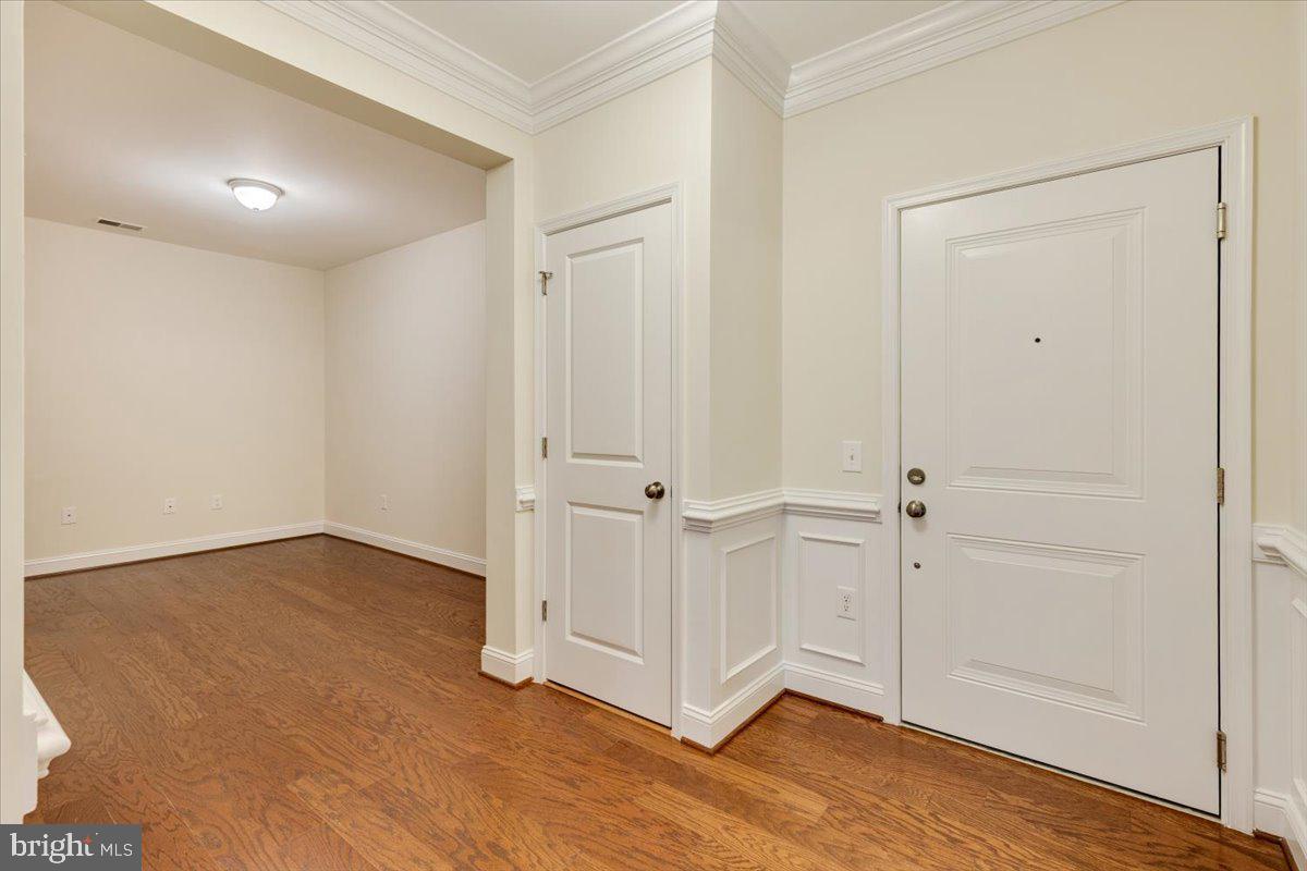 2907 BLEEKER ST #3-106, FAIRFAX, Virginia 22031, 2 Bedrooms Bedrooms, ,2 BathroomsBathrooms,Residential,For sale,2907 BLEEKER ST #3-106,VAFX2269658 MLS # VAFX2269658