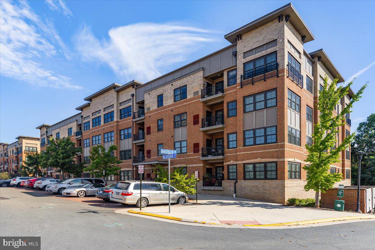 2907 BLEEKER ST #3-106, FAIRFAX, Virginia 22031, 2 Bedrooms Bedrooms, ,2 BathroomsBathrooms,Residential,For sale,2907 BLEEKER ST #3-106,VAFX2269658 MLS # VAFX2269658