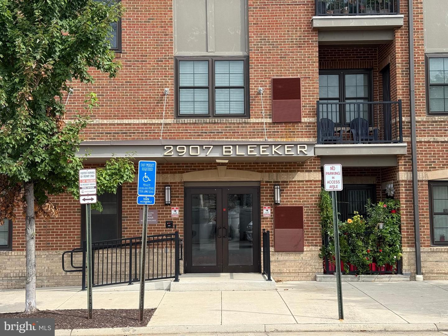 2907 BLEEKER ST #3-106, FAIRFAX, Virginia 22031, 2 Bedrooms Bedrooms, ,2 BathroomsBathrooms,Residential,For sale,2907 BLEEKER ST #3-106,VAFX2269658 MLS # VAFX2269658