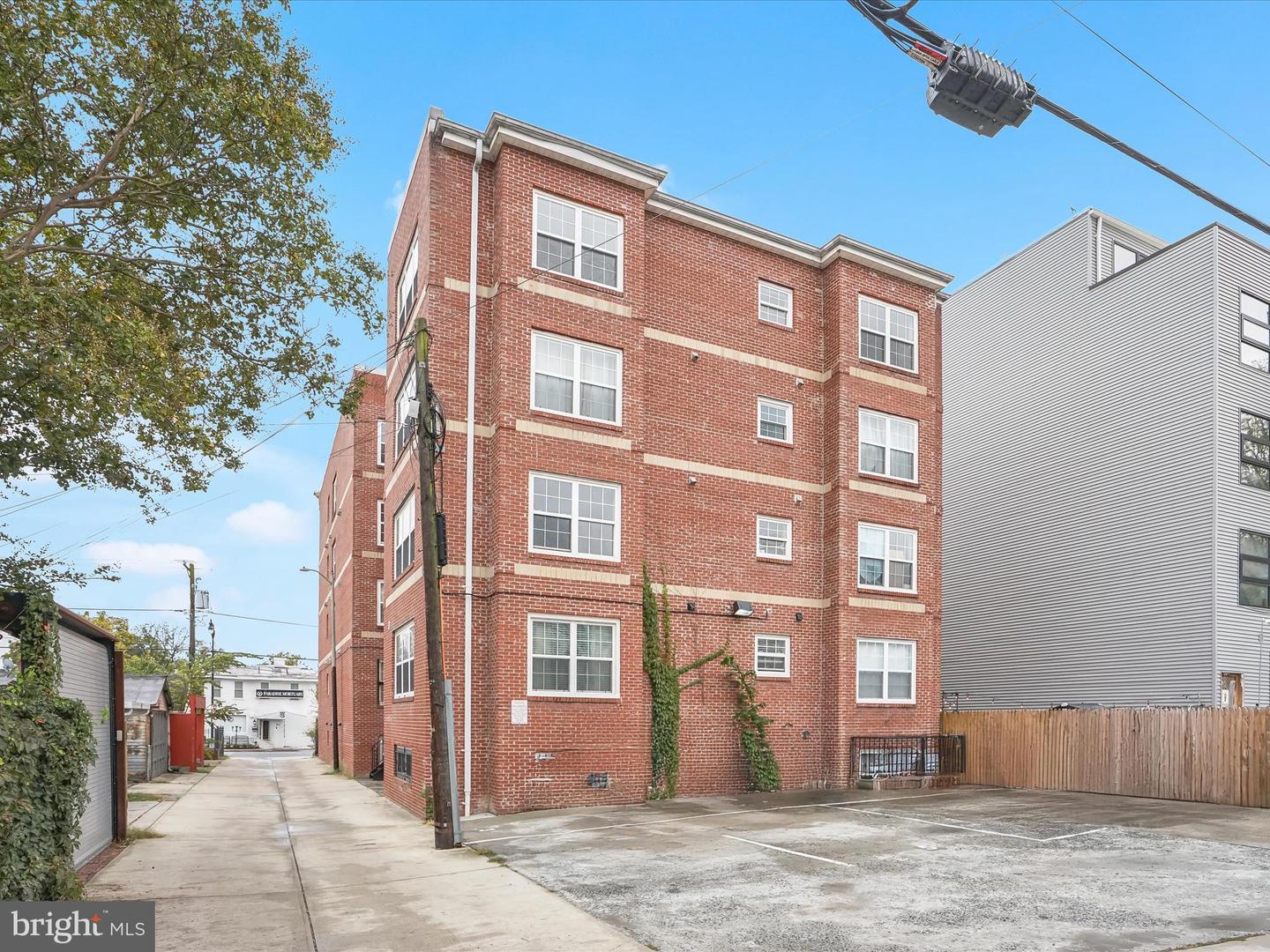 911 KENNEDY ST NW #1, WASHINGTON, District Of Columbia 20011, 2 Bedrooms Bedrooms, ,2 BathroomsBathrooms,Residential,For sale,911 KENNEDY ST NW #1,DCDC2224590 MLS # DCDC2224590
