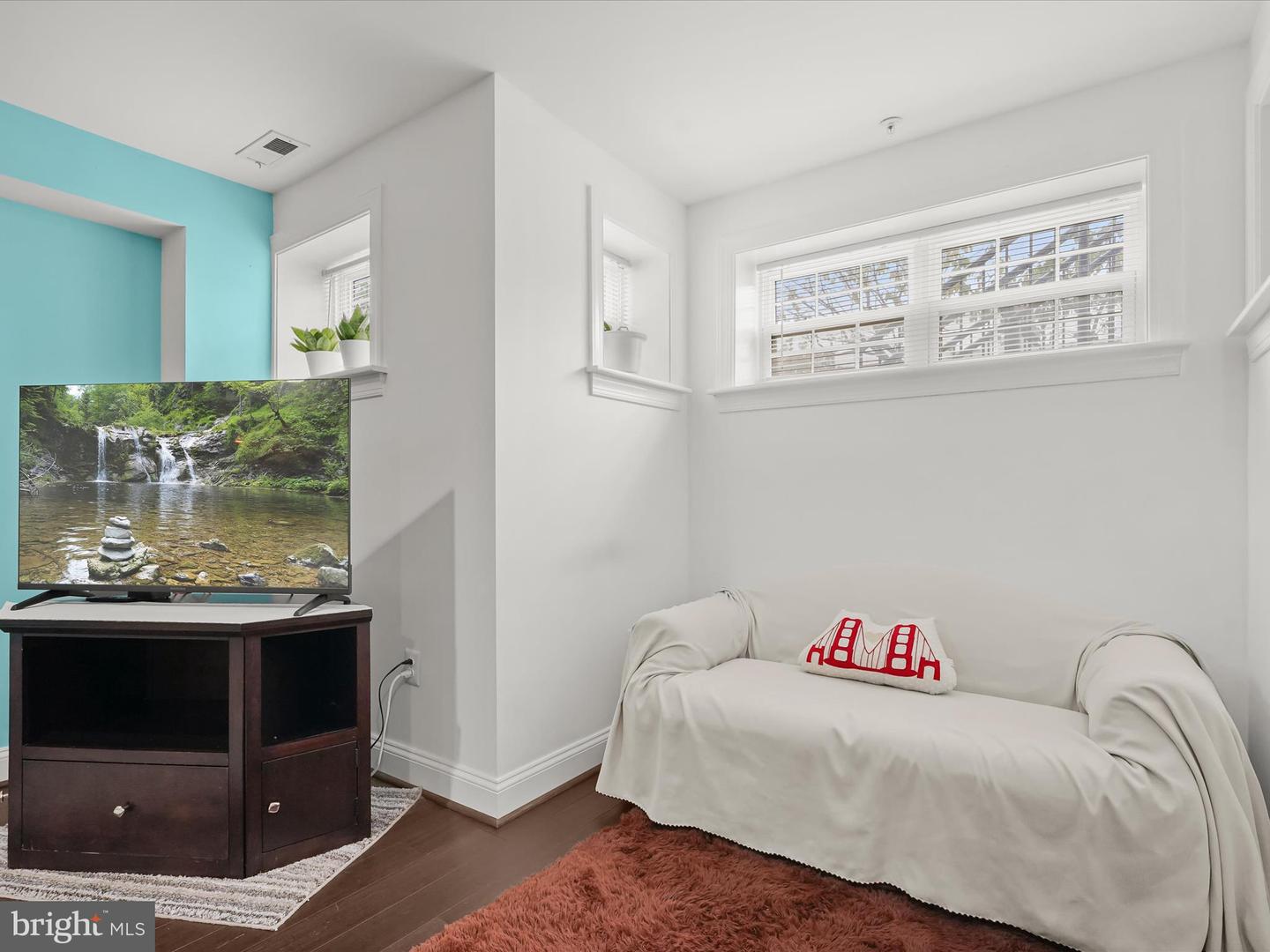 911 KENNEDY ST NW #1, WASHINGTON, District Of Columbia 20011, 2 Bedrooms Bedrooms, ,2 BathroomsBathrooms,Residential,For sale,911 KENNEDY ST NW #1,DCDC2224590 MLS # DCDC2224590