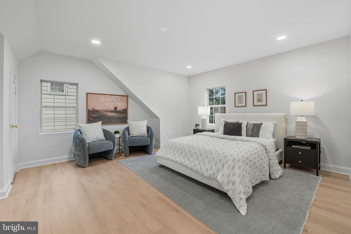 2825 WINCHESTER WAY, FALLS CHURCH, Virginia 22042, 4 Bedrooms Bedrooms, ,3 BathroomsBathrooms,Residential,For sale,2825 WINCHESTER WAY,VAFX2269710 MLS # VAFX2269710