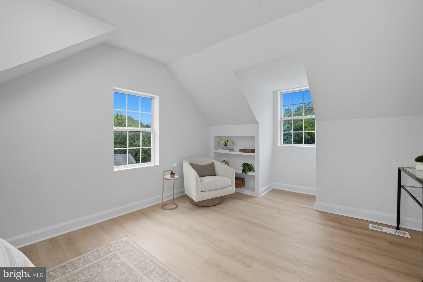 2825 WINCHESTER WAY, FALLS CHURCH, Virginia 22042, 4 Bedrooms Bedrooms, ,3 BathroomsBathrooms,Residential,For sale,2825 WINCHESTER WAY,VAFX2269710 MLS # VAFX2269710