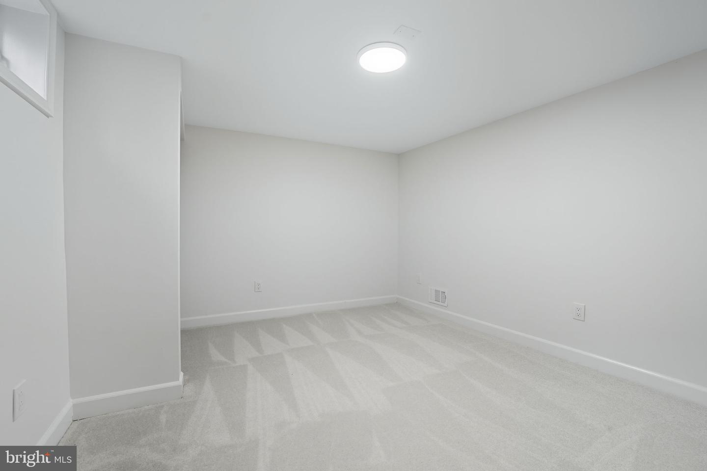 2825 WINCHESTER WAY, FALLS CHURCH, Virginia 22042, 4 Bedrooms Bedrooms, ,3 BathroomsBathrooms,Residential,For sale,2825 WINCHESTER WAY,VAFX2269710 MLS # VAFX2269710