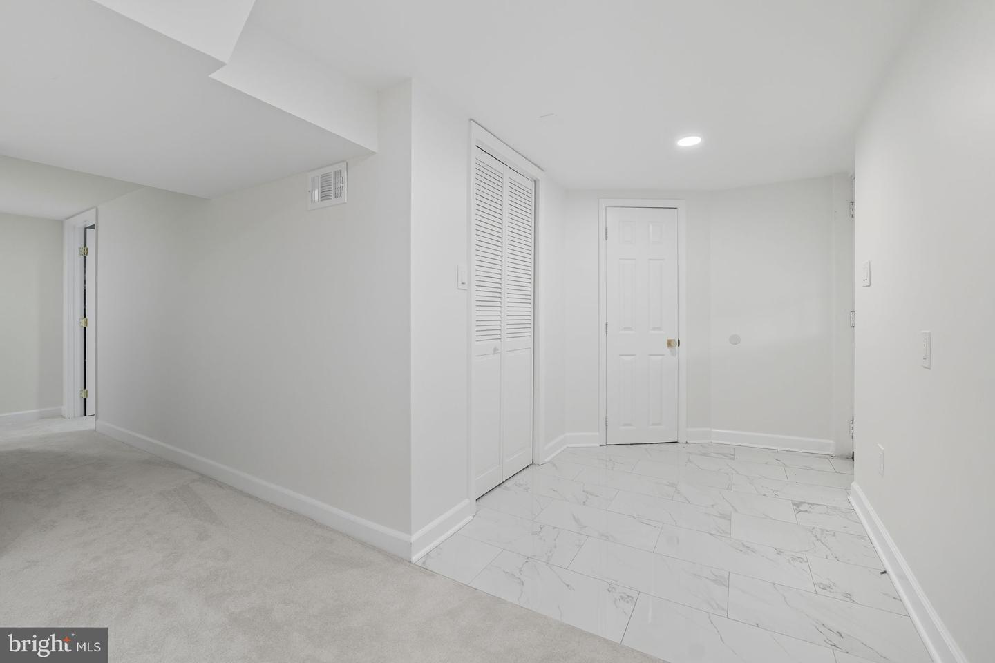 2825 WINCHESTER WAY, FALLS CHURCH, Virginia 22042, 4 Bedrooms Bedrooms, ,3 BathroomsBathrooms,Residential,For sale,2825 WINCHESTER WAY,VAFX2269710 MLS # VAFX2269710