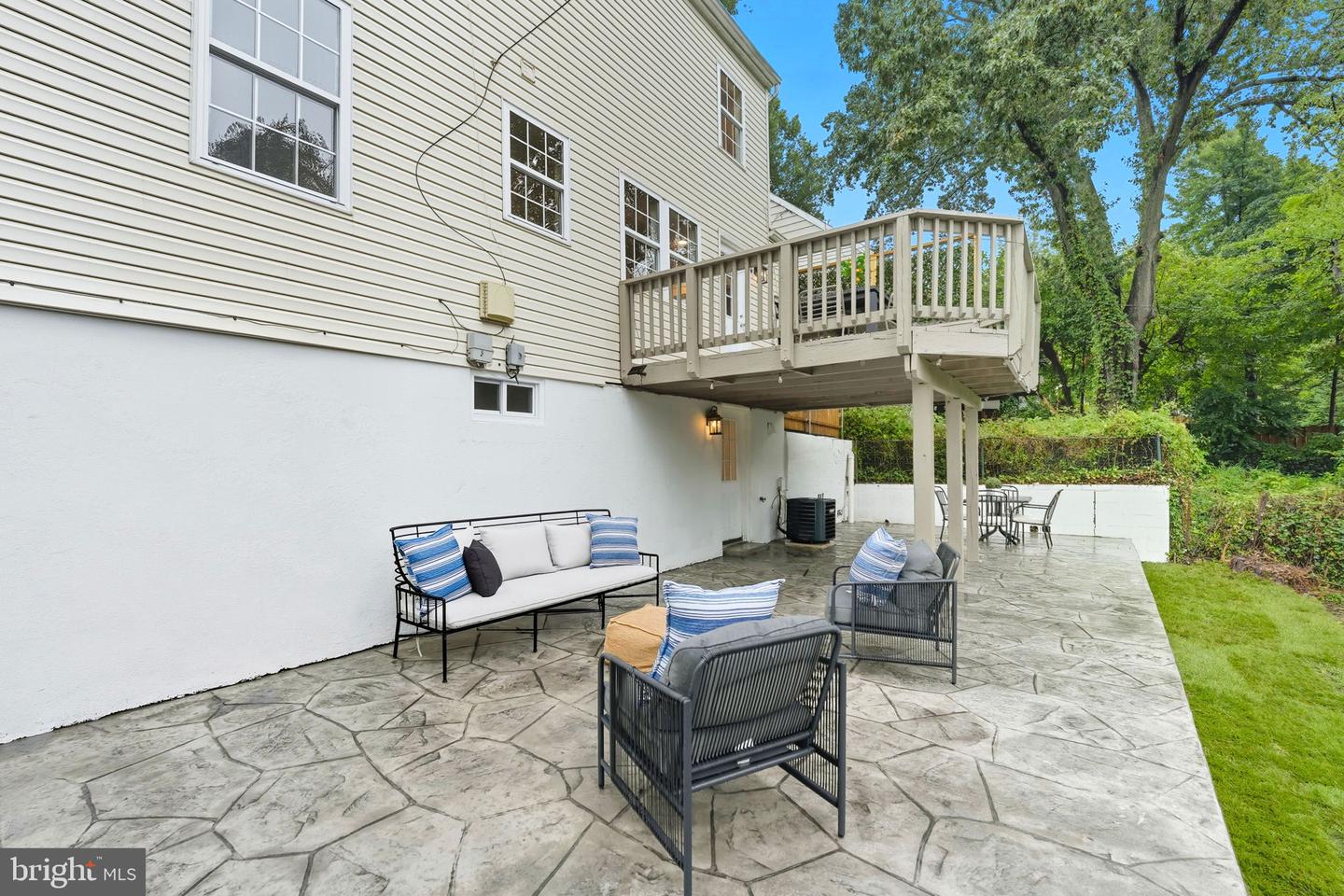 2825 WINCHESTER WAY, FALLS CHURCH, Virginia 22042, 4 Bedrooms Bedrooms, ,3 BathroomsBathrooms,Residential,For sale,2825 WINCHESTER WAY,VAFX2269710 MLS # VAFX2269710