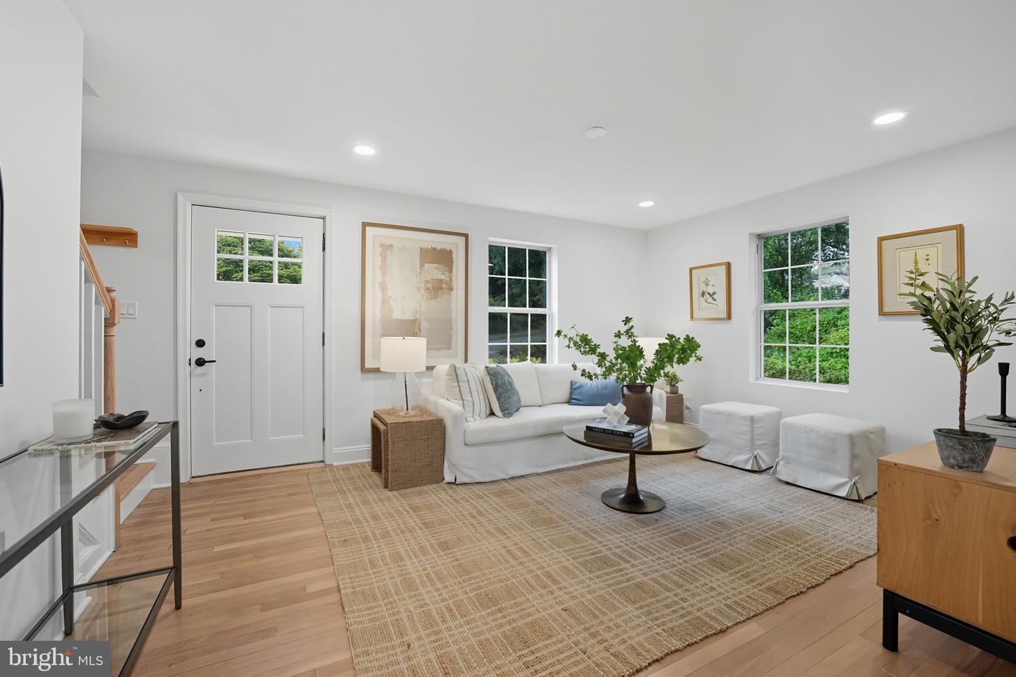 2825 WINCHESTER WAY, FALLS CHURCH, Virginia 22042, 4 Bedrooms Bedrooms, ,3 BathroomsBathrooms,Residential,For sale,2825 WINCHESTER WAY,VAFX2269710 MLS # VAFX2269710
