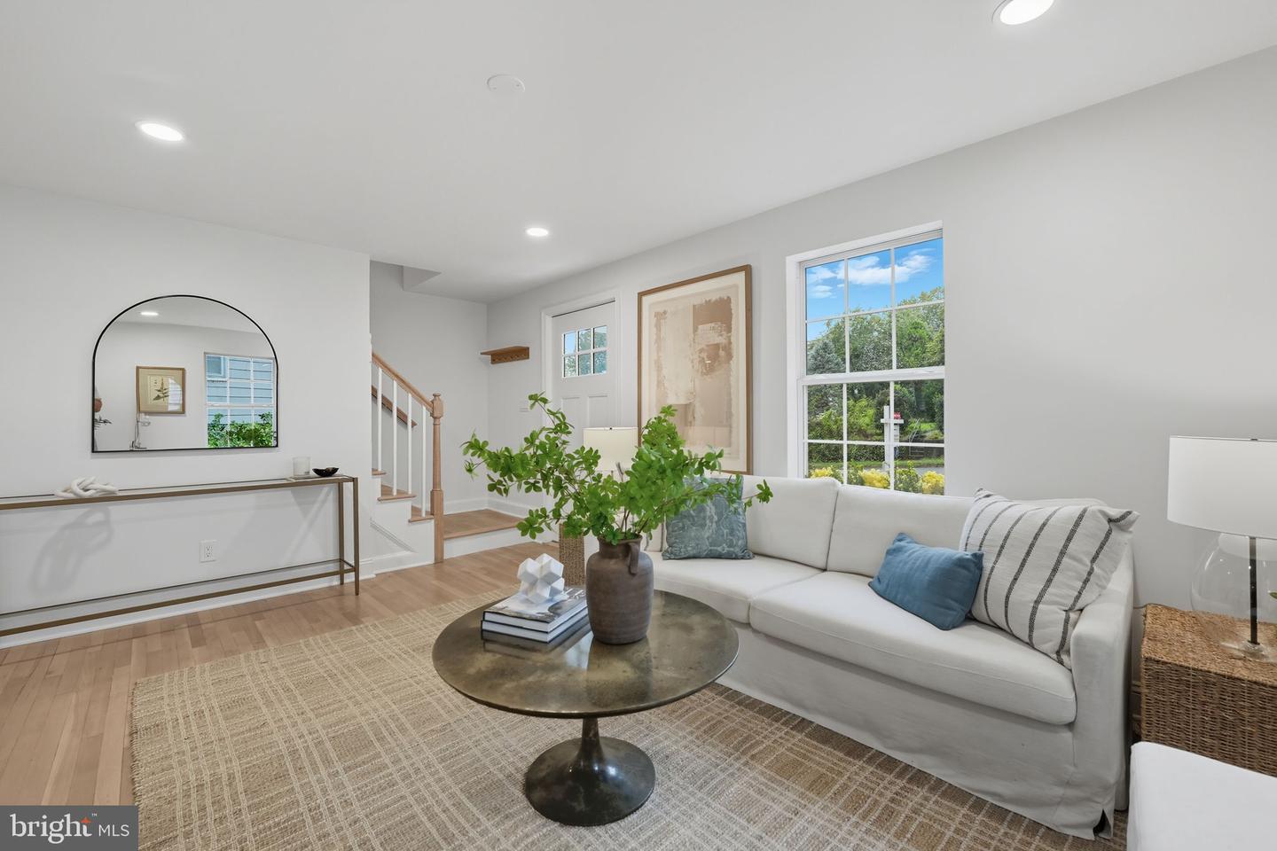 2825 WINCHESTER WAY, FALLS CHURCH, Virginia 22042, 4 Bedrooms Bedrooms, ,3 BathroomsBathrooms,Residential,For sale,2825 WINCHESTER WAY,VAFX2269710 MLS # VAFX2269710