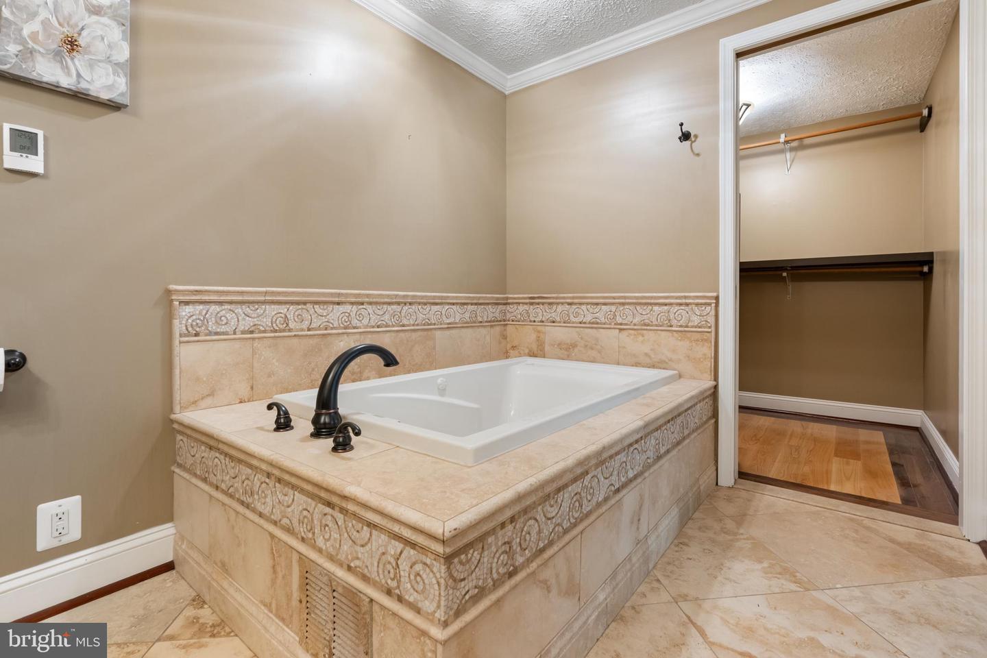 8695 YOUNG CT, SPRINGFIELD, Virginia 22153, 4 Bedrooms Bedrooms, ,3 BathroomsBathrooms,Residential,For sale,8695 YOUNG CT,VAFX2270110 MLS # VAFX2270110
