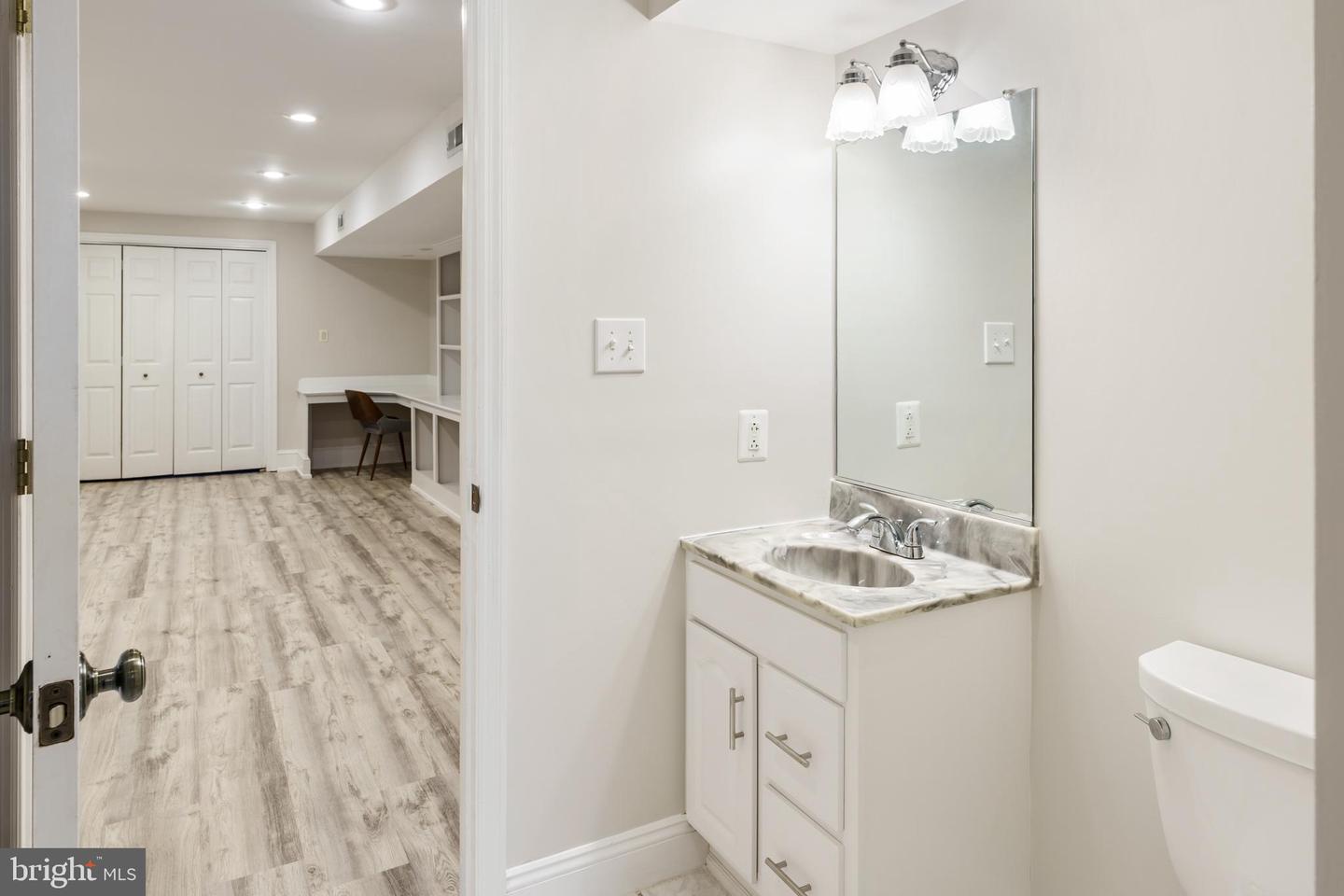 8695 YOUNG CT, SPRINGFIELD, Virginia 22153, 4 Bedrooms Bedrooms, ,3 BathroomsBathrooms,Residential,For sale,8695 YOUNG CT,VAFX2270110 MLS # VAFX2270110
