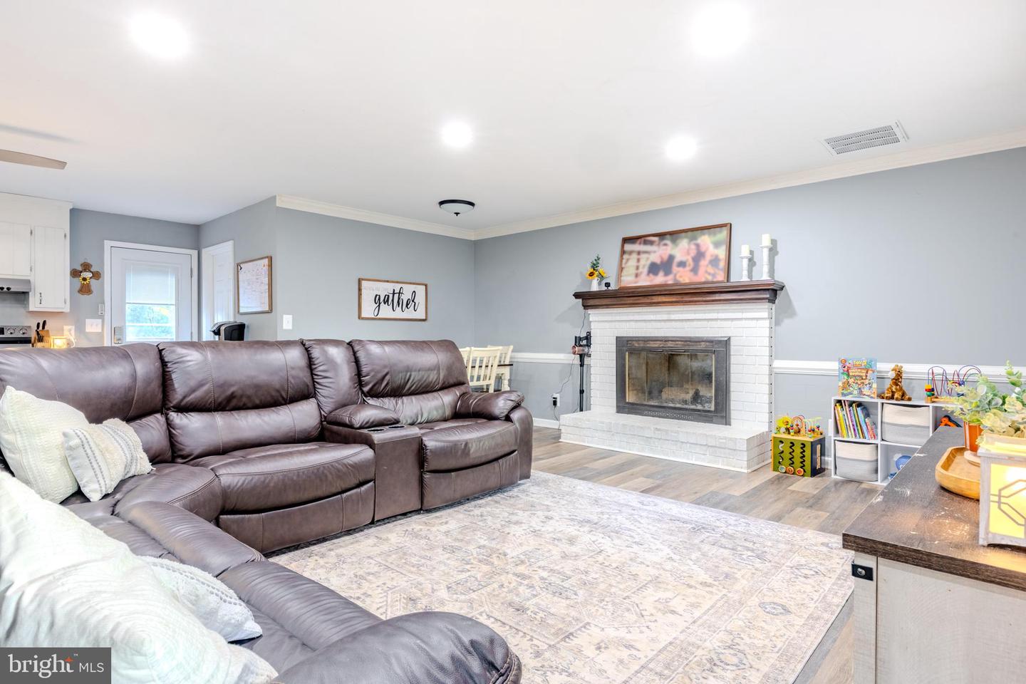 2137 AQUIA DR, STAFFORD, Virginia 22554, 3 Bedrooms Bedrooms, 5 Rooms Rooms,2 BathroomsBathrooms,Residential,For sale,2137 AQUIA DR,VAST2043162 MLS # VAST2043162