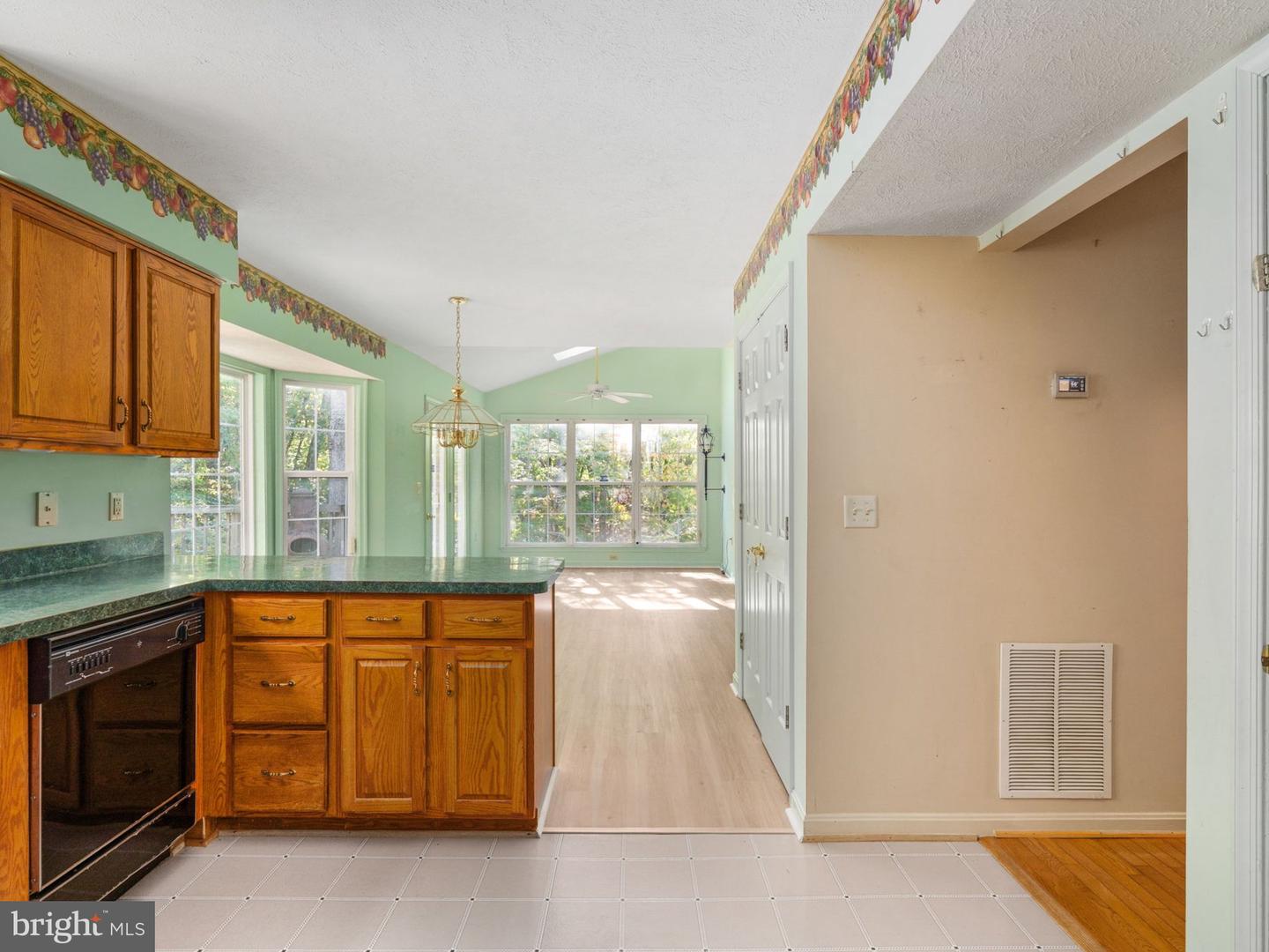 2452 HARPOON DR, STAFFORD, Virginia 22554, 3 Bedrooms Bedrooms, ,2 BathroomsBathrooms,Residential,For sale,2452 HARPOON DR,VAST2043178 MLS # VAST2043178