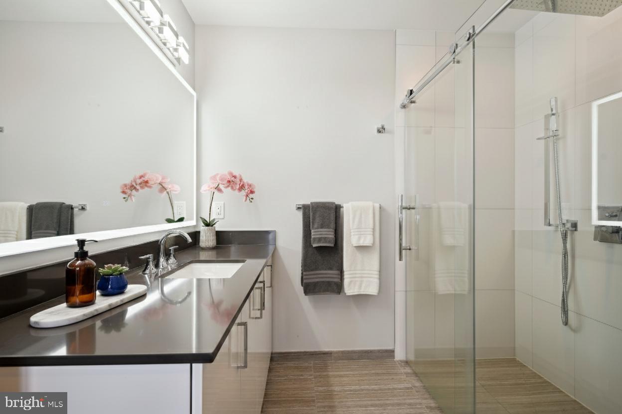 88 V ST SW #PH1, WASHINGTON, District Of Columbia 20024, 2 Bedrooms Bedrooms, ,2 BathroomsBathrooms,Residential,For sale,88 V ST SW #PH1,DCDC2225026 MLS # DCDC2225026