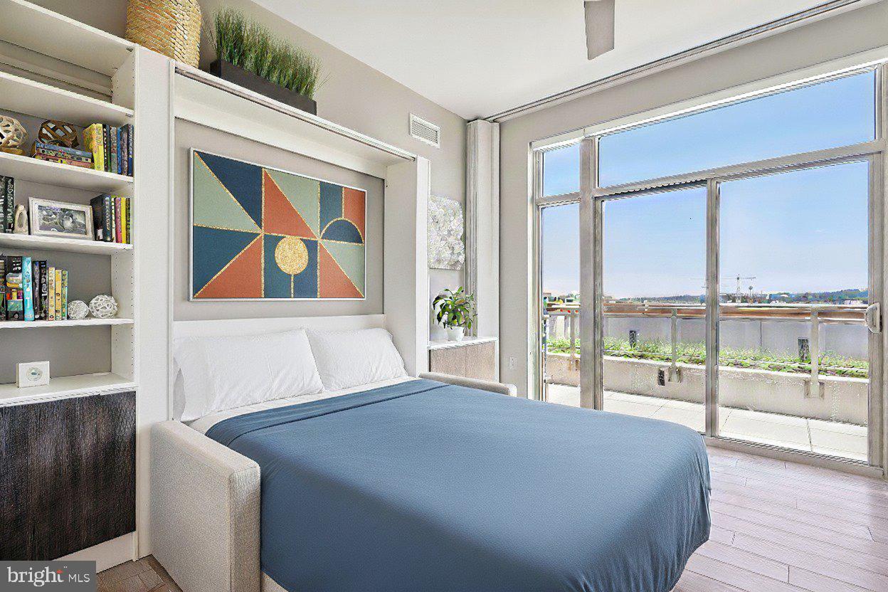 88 V ST SW #PH1, WASHINGTON, District Of Columbia 20024, 2 Bedrooms Bedrooms, ,2 BathroomsBathrooms,Residential,For sale,88 V ST SW #PH1,DCDC2225026 MLS # DCDC2225026