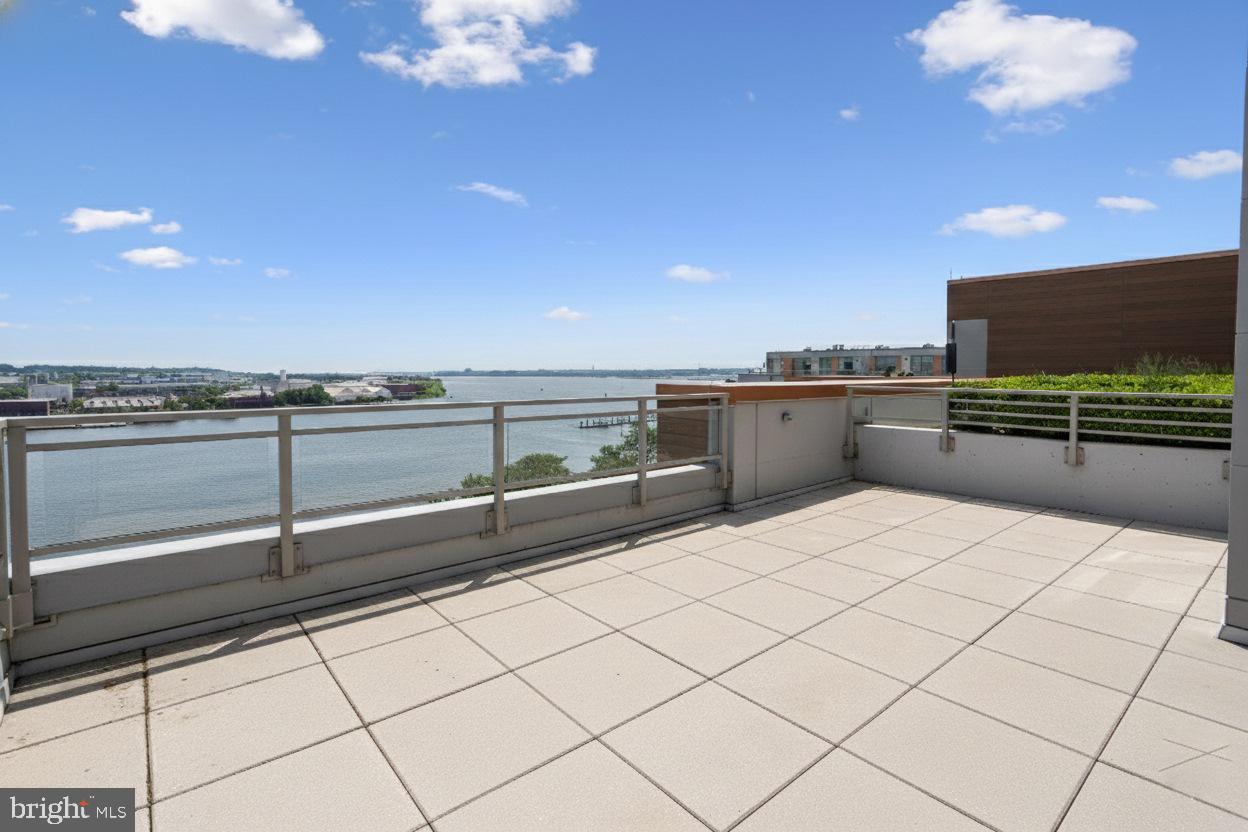88 V ST SW #PH1, WASHINGTON, District Of Columbia 20024, 2 Bedrooms Bedrooms, ,2 BathroomsBathrooms,Residential,For sale,88 V ST SW #PH1,DCDC2225026 MLS # DCDC2225026