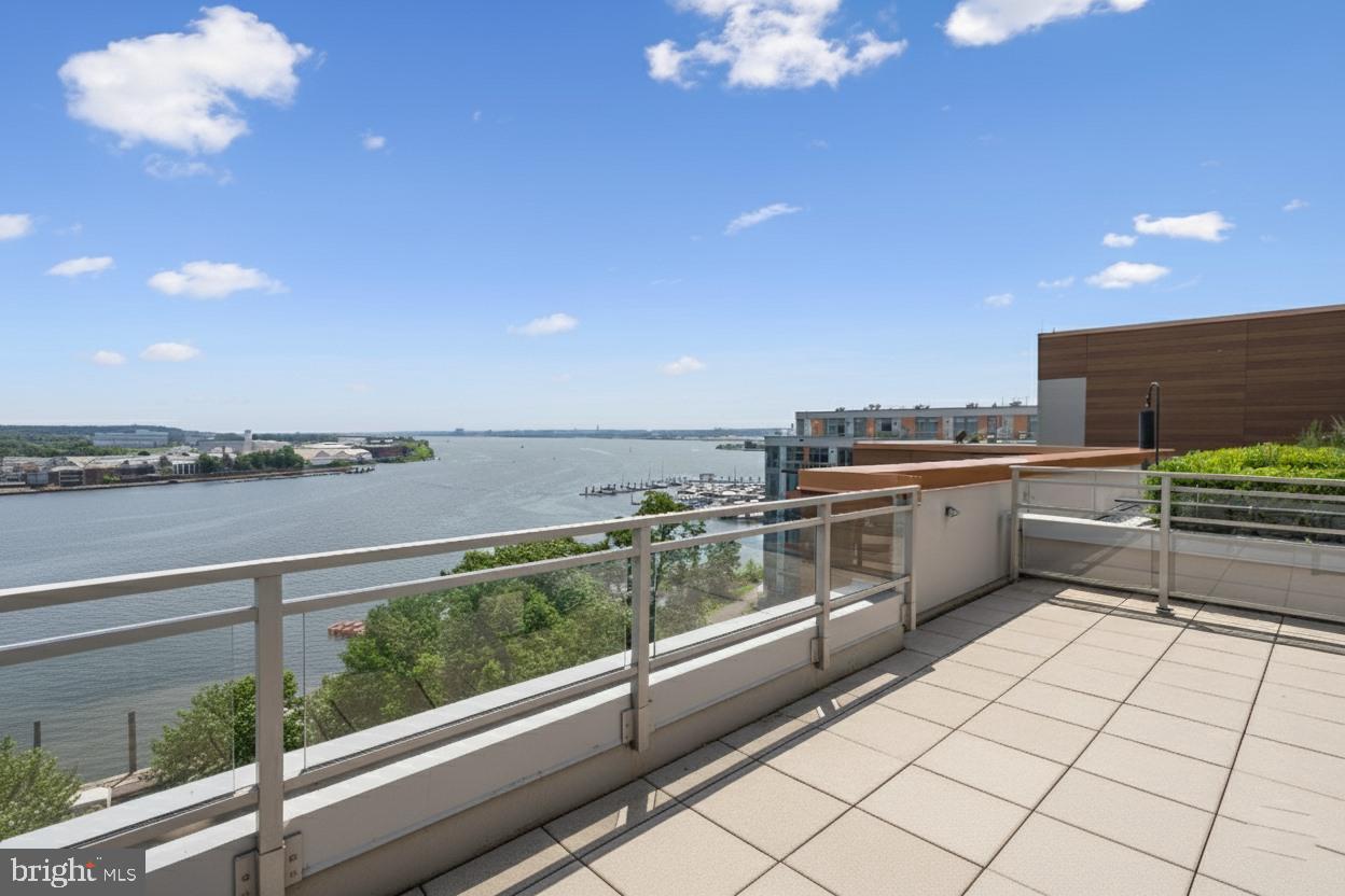 88 V ST SW #PH1, WASHINGTON, District Of Columbia 20024, 2 Bedrooms Bedrooms, ,2 BathroomsBathrooms,Residential,For sale,88 V ST SW #PH1,DCDC2225026 MLS # DCDC2225026