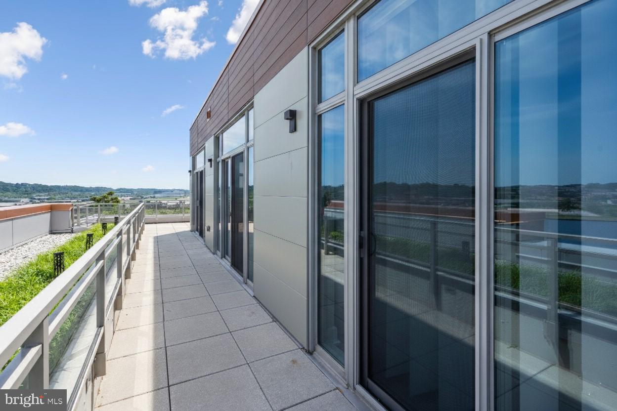 88 V ST SW #PH1, WASHINGTON, District Of Columbia 20024, 2 Bedrooms Bedrooms, ,2 BathroomsBathrooms,Residential,For sale,88 V ST SW #PH1,DCDC2225026 MLS # DCDC2225026