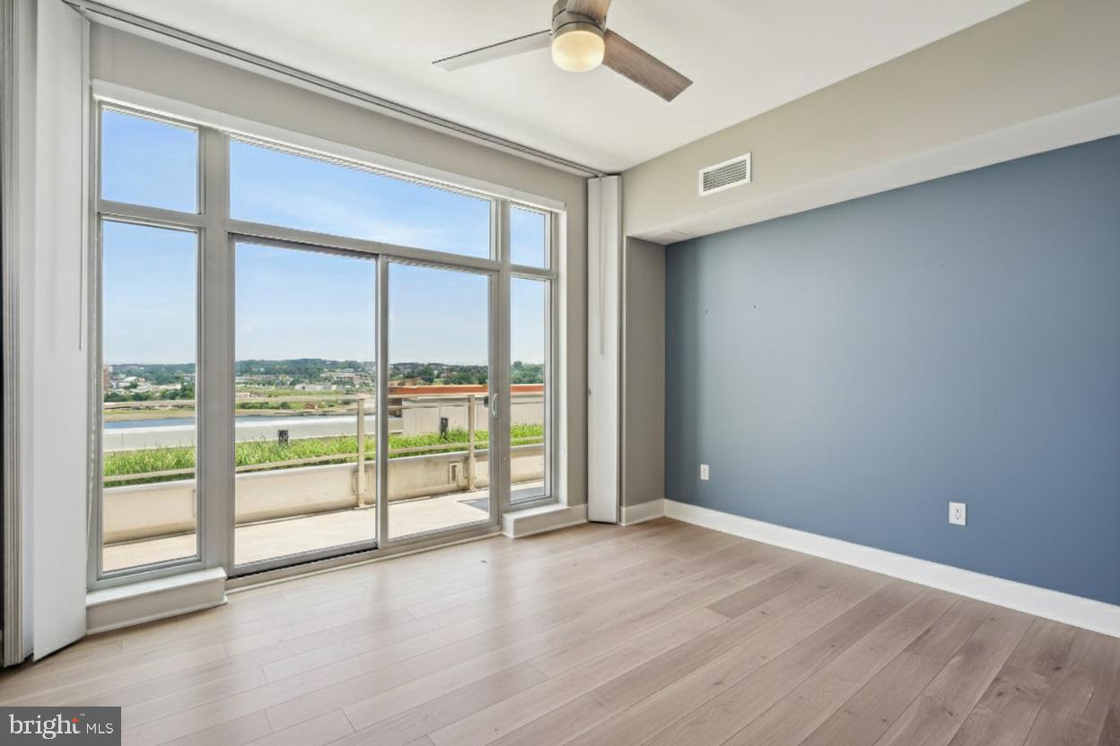 88 V ST SW #PH1, WASHINGTON, District Of Columbia 20024, 2 Bedrooms Bedrooms, ,2 BathroomsBathrooms,Residential,For sale,88 V ST SW #PH1,DCDC2225026 MLS # DCDC2225026