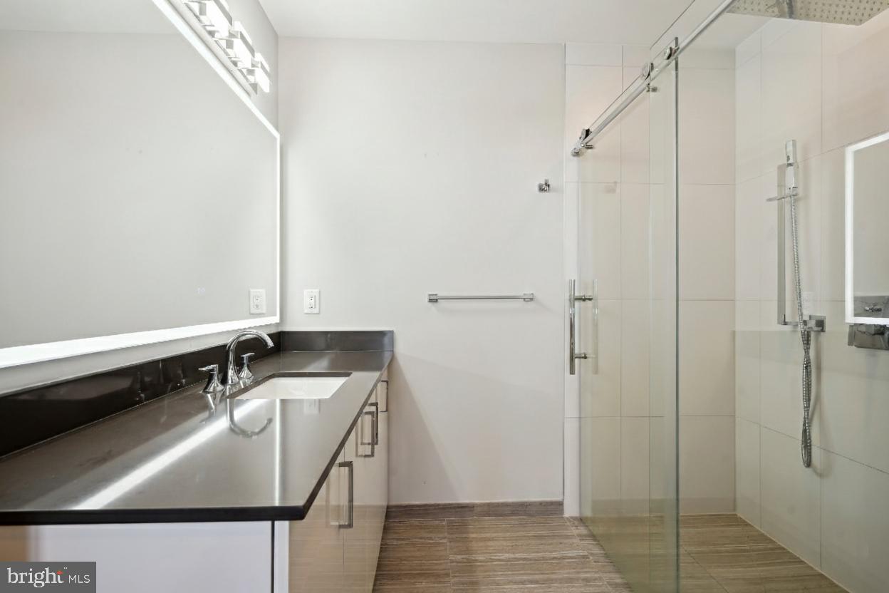 88 V ST SW #PH1, WASHINGTON, District Of Columbia 20024, 2 Bedrooms Bedrooms, ,2 BathroomsBathrooms,Residential,For sale,88 V ST SW #PH1,DCDC2225026 MLS # DCDC2225026
