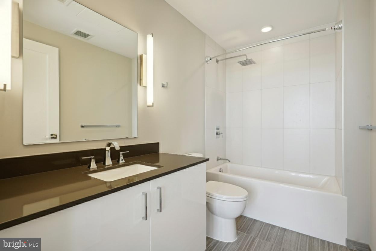 88 V ST SW #PH1, WASHINGTON, District Of Columbia 20024, 2 Bedrooms Bedrooms, ,2 BathroomsBathrooms,Residential,For sale,88 V ST SW #PH1,DCDC2225026 MLS # DCDC2225026