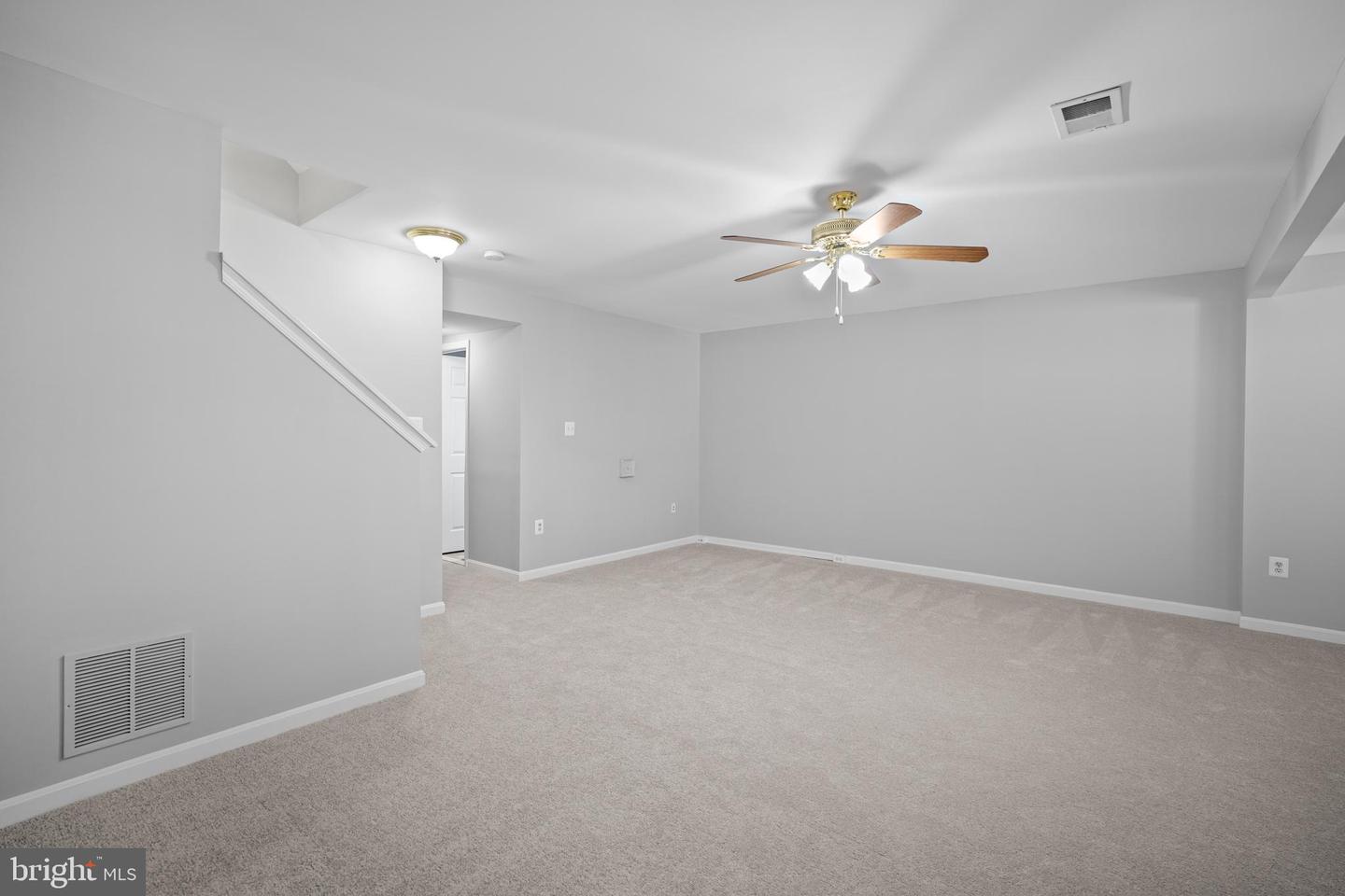 10288 BUTTERNUT CIR, MANASSAS, Virginia 20110, 4 Bedrooms Bedrooms, ,3 BathroomsBathrooms,Residential,For sale,10288 BUTTERNUT CIR,VAPW2106308 MLS # VAPW2106308
