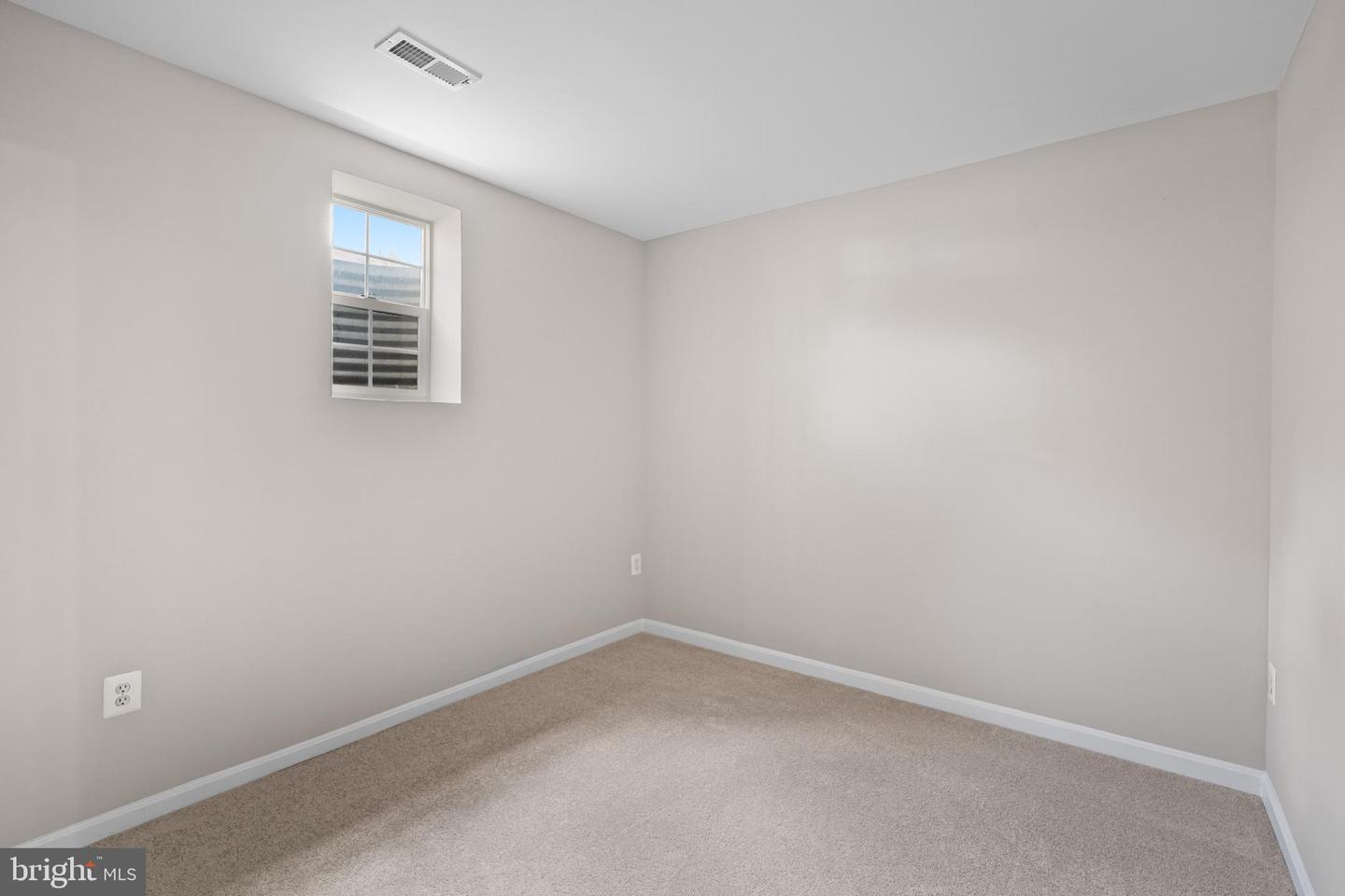 10288 BUTTERNUT CIR, MANASSAS, Virginia 20110, 4 Bedrooms Bedrooms, ,3 BathroomsBathrooms,Residential,For sale,10288 BUTTERNUT CIR,VAPW2106308 MLS # VAPW2106308