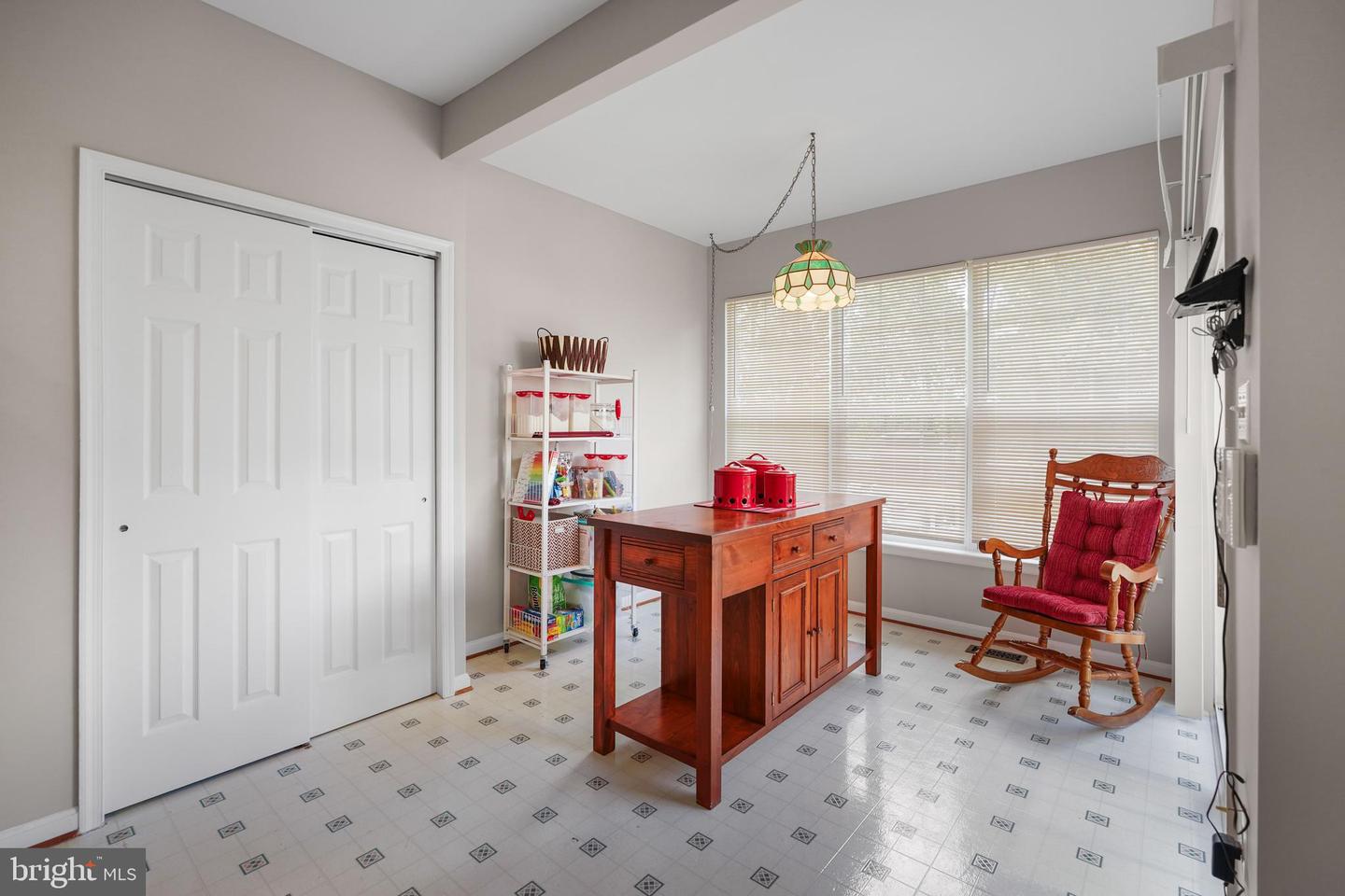 10288 BUTTERNUT CIR, MANASSAS, Virginia 20110, 4 Bedrooms Bedrooms, ,3 BathroomsBathrooms,Residential,For sale,10288 BUTTERNUT CIR,VAPW2106308 MLS # VAPW2106308