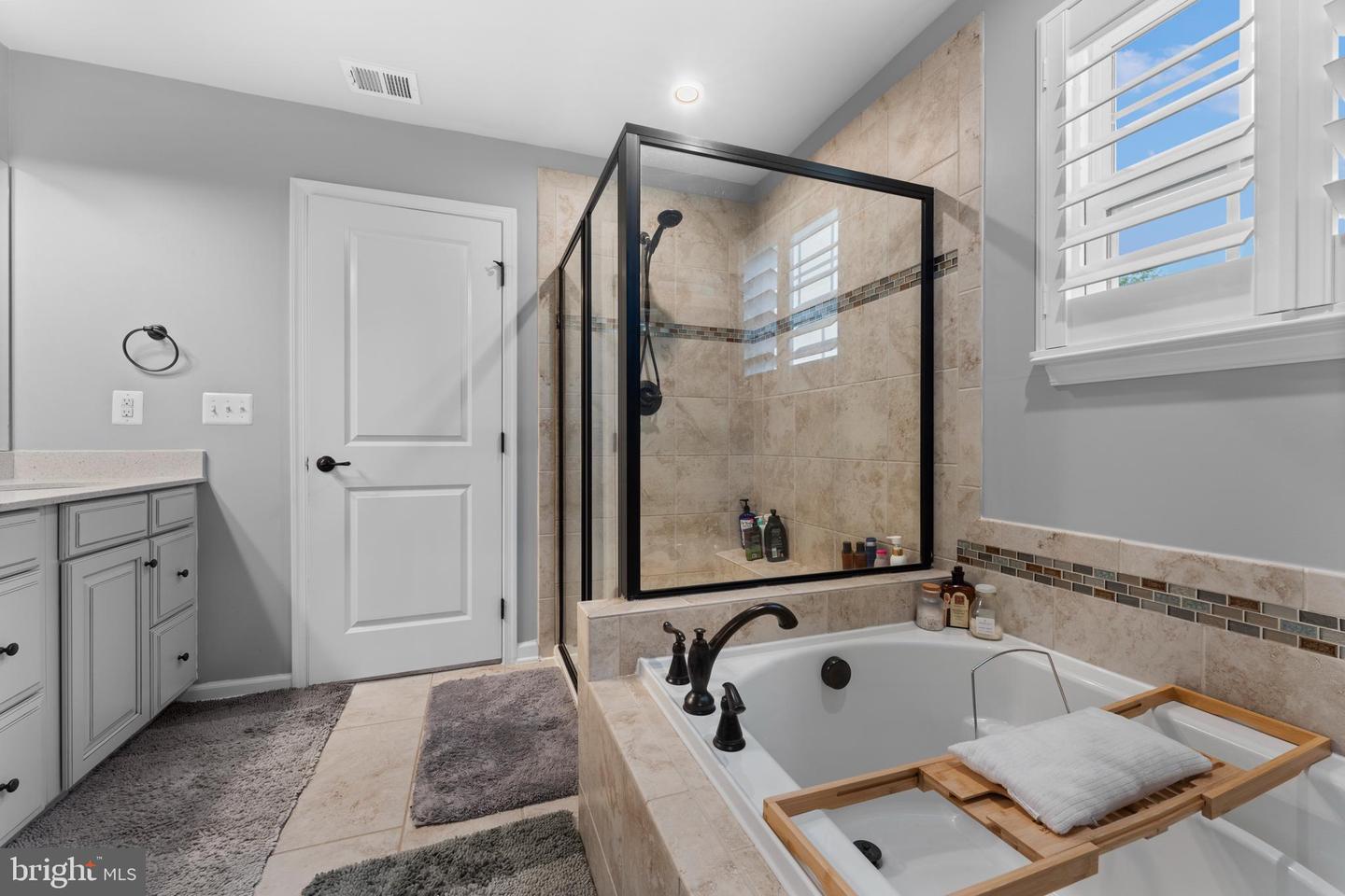 12849 HOADLY MANOR DR, MANASSAS, Virginia 20112, 4 Bedrooms Bedrooms, ,3 BathroomsBathrooms,Residential,For sale,12849 HOADLY MANOR DR,VAPW2105236 MLS # VAPW2105236