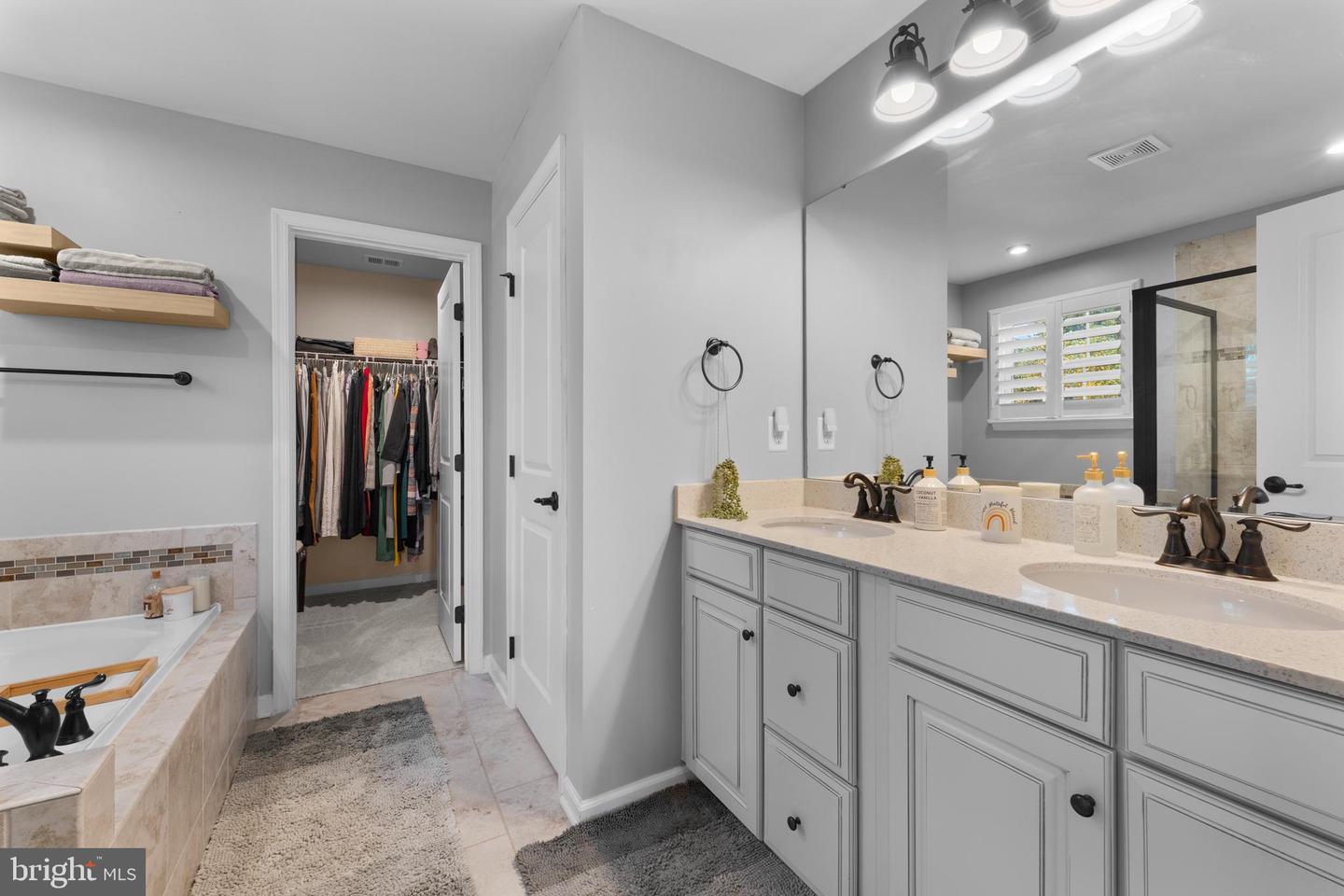12849 HOADLY MANOR DR, MANASSAS, Virginia 20112, 4 Bedrooms Bedrooms, ,3 BathroomsBathrooms,Residential,For sale,12849 HOADLY MANOR DR,VAPW2105236 MLS # VAPW2105236