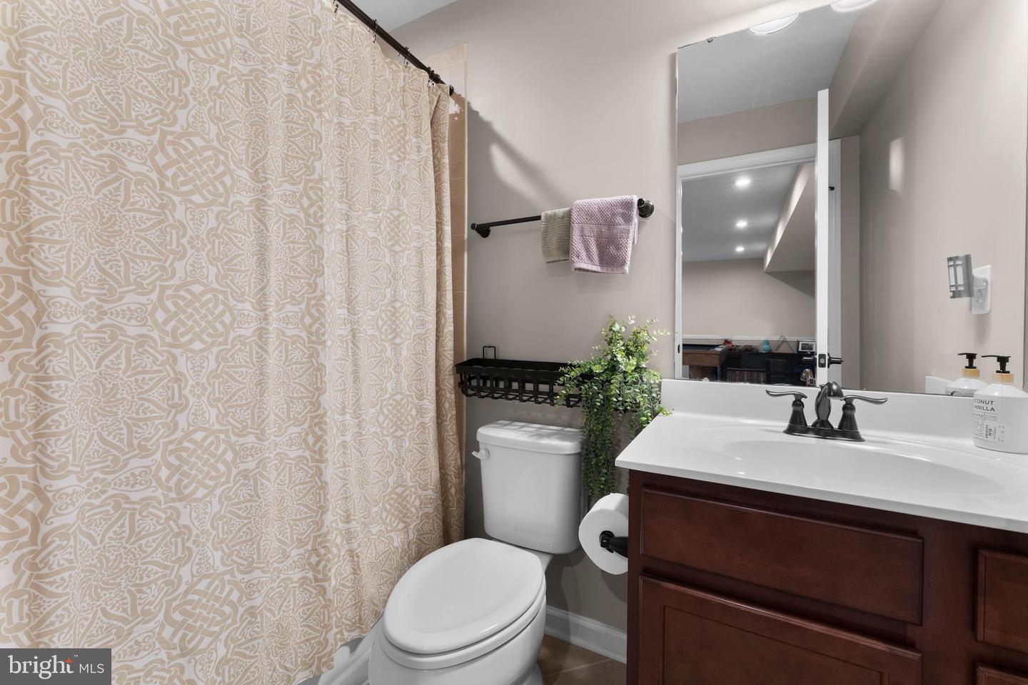 12849 HOADLY MANOR DR, MANASSAS, Virginia 20112, 4 Bedrooms Bedrooms, ,3 BathroomsBathrooms,Residential,For sale,12849 HOADLY MANOR DR,VAPW2105236 MLS # VAPW2105236