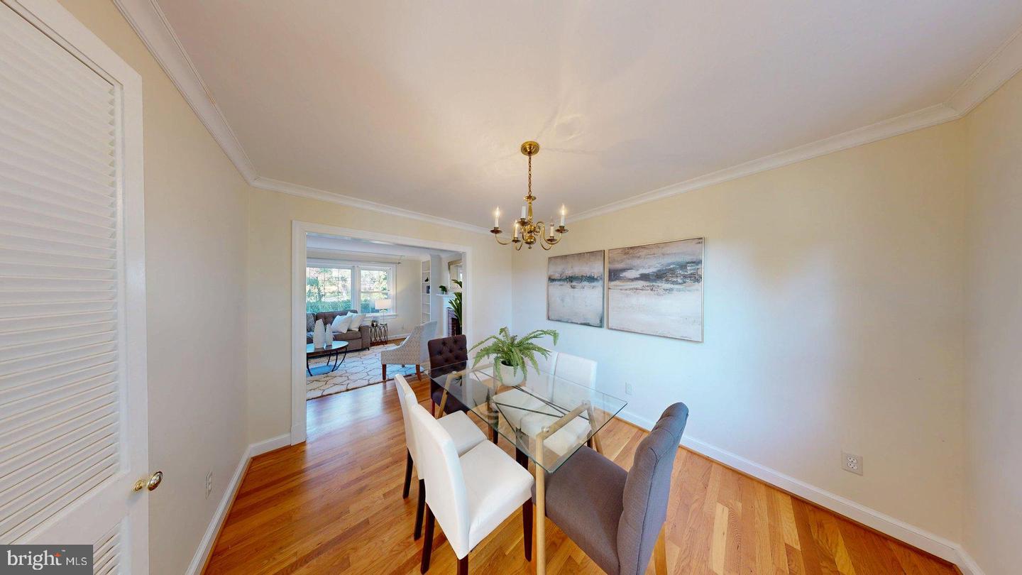 8352 ORANGE CT, ALEXANDRIA, Virginia 22309, 4 Bedrooms Bedrooms, ,2 BathroomsBathrooms,Residential,For sale,8352 ORANGE CT,VAFX2272502 MLS # VAFX2272502