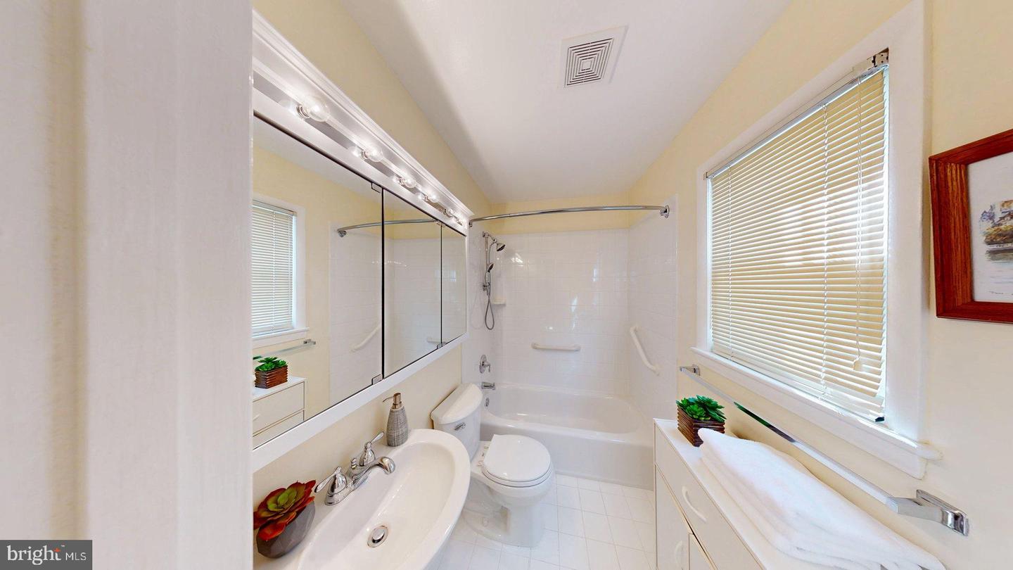 8352 ORANGE CT, ALEXANDRIA, Virginia 22309, 4 Bedrooms Bedrooms, ,2 BathroomsBathrooms,Residential,For sale,8352 ORANGE CT,VAFX2272502 MLS # VAFX2272502