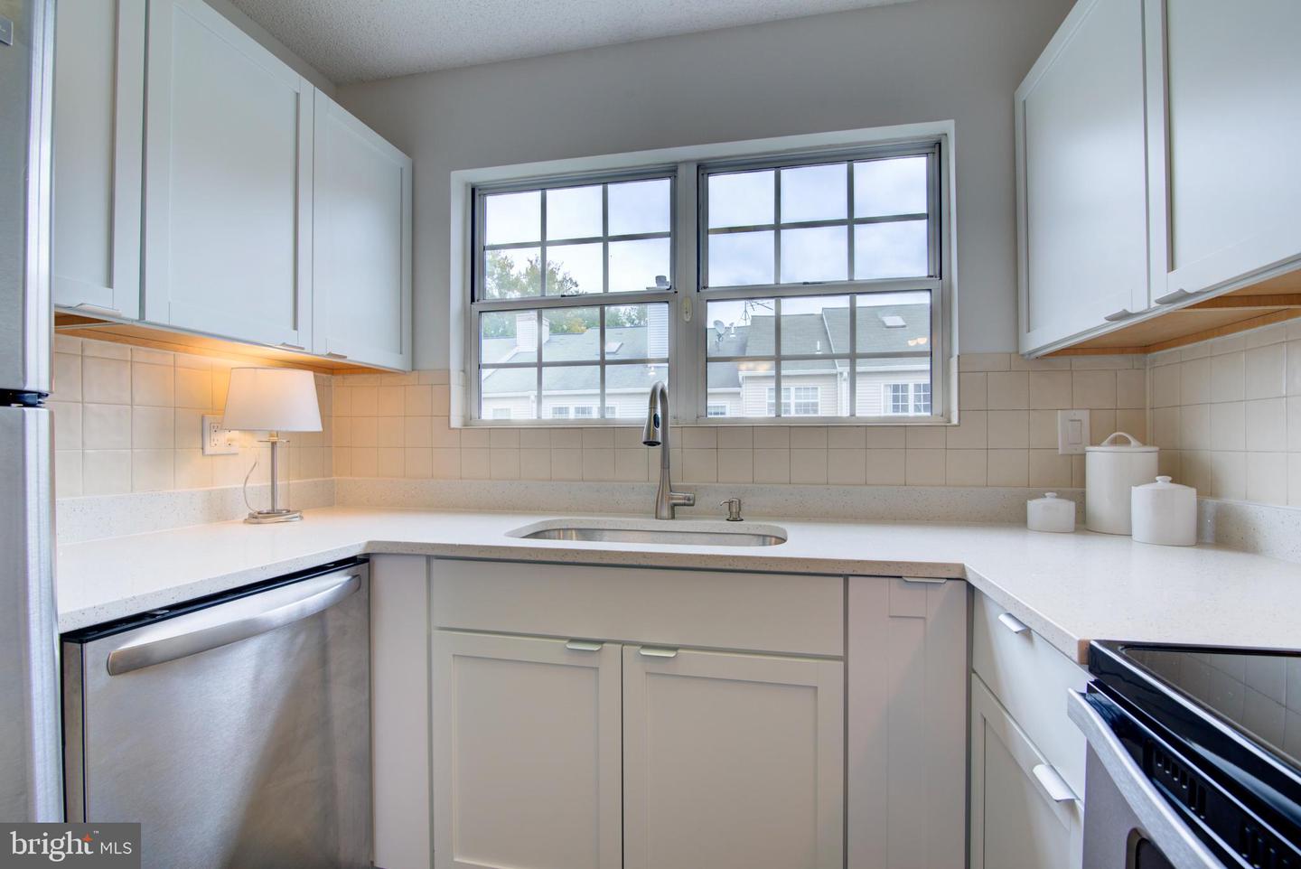 1102 HUNTMASTER #301, LEESBURG, Virginia 20176, 2 Bedrooms Bedrooms, ,1 BathroomBathrooms,Residential,For sale,1102 HUNTMASTER #301,VALO2108198 MLS # VALO2108198