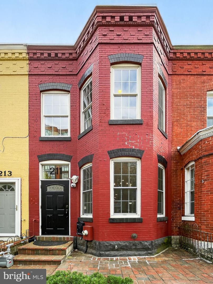 211 K ST NE, WASHINGTON, District Of Columbia 20002, ,Land,For sale,211 K ST NE,DCDC2227788 MLS # DCDC2227788