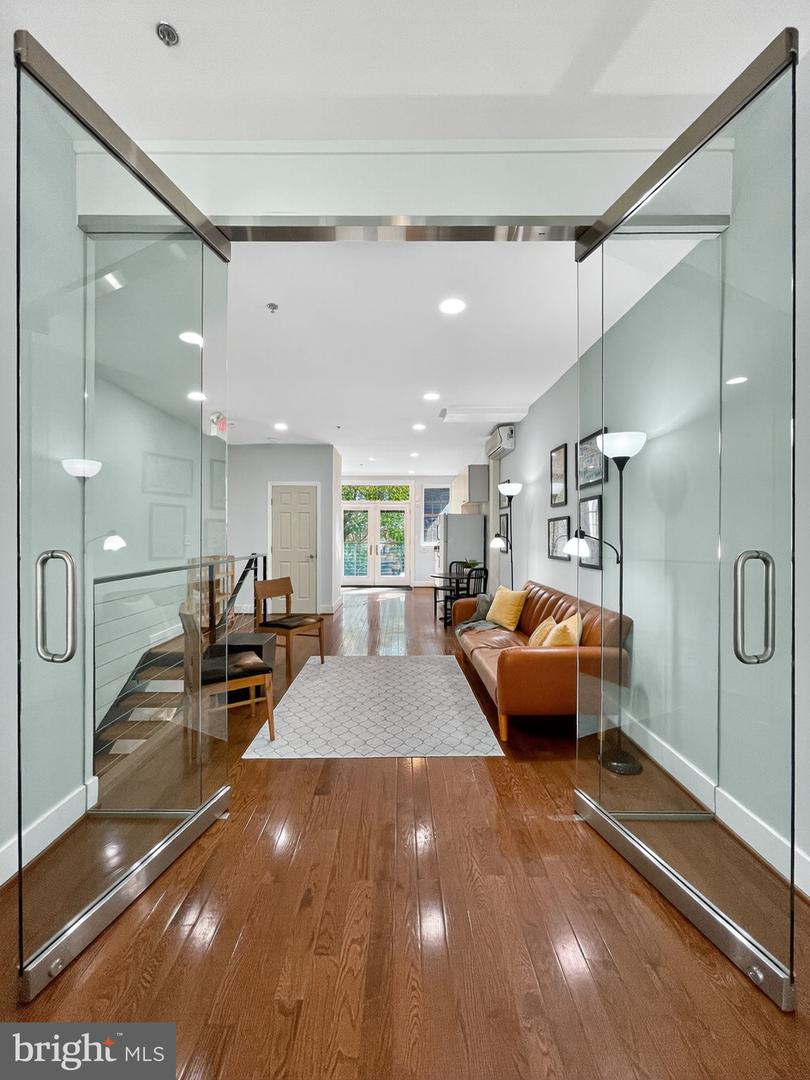 211 K ST NE, WASHINGTON, District Of Columbia 20002, ,Land,For sale,211 K ST NE,DCDC2227788 MLS # DCDC2227788