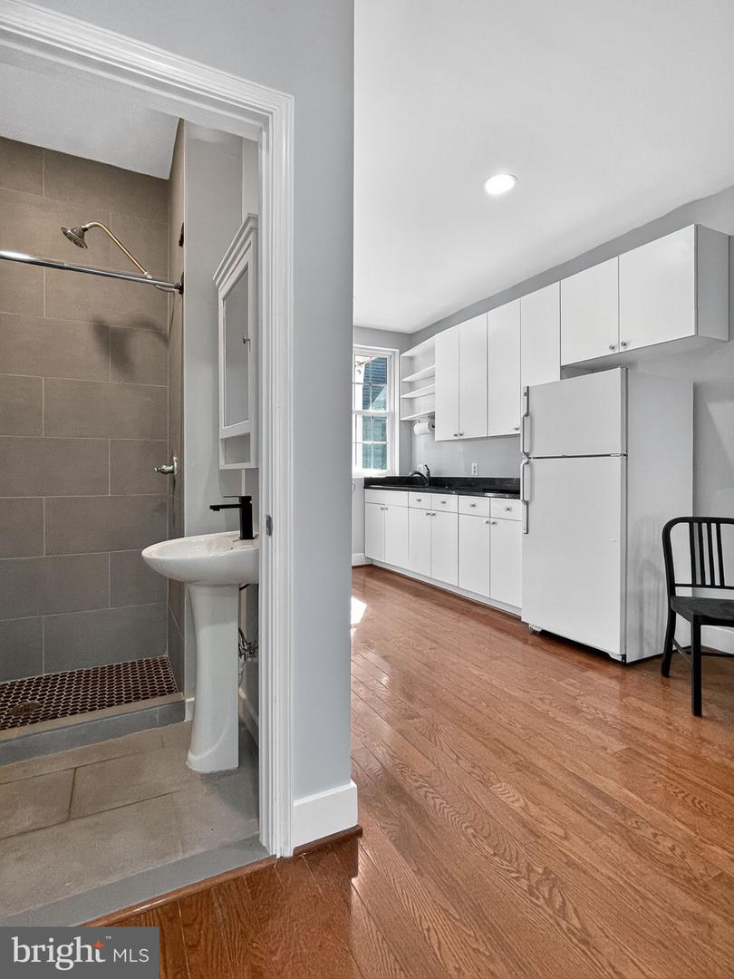 211 K ST NE, WASHINGTON, District Of Columbia 20002, ,Land,For sale,211 K ST NE,DCDC2227788 MLS # DCDC2227788