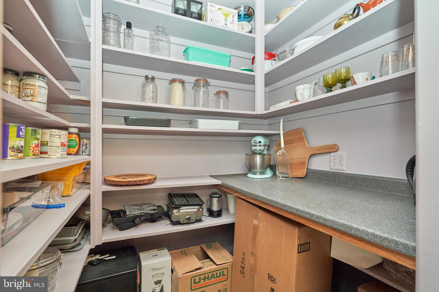 20 9TH ST NE, WASHINGTON, District Of Columbia 20002, 3 Bedrooms Bedrooms, 6 Rooms Rooms,2 BathroomsBathrooms,Residential,For sale,20 9TH ST NE,DCDC2225656 MLS # DCDC2225656