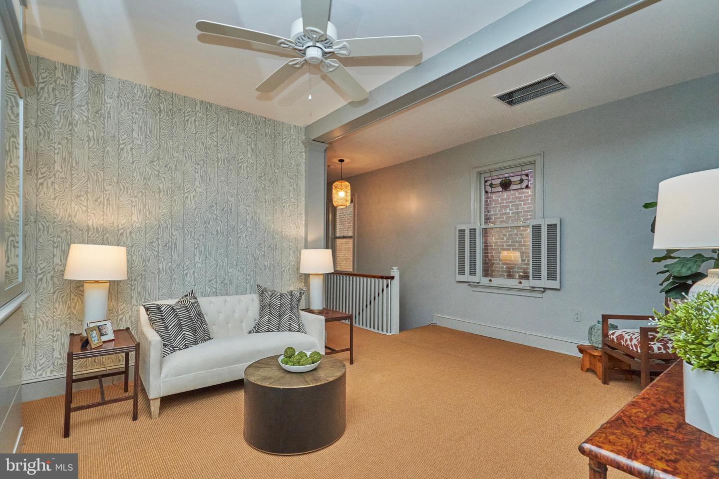 20 9TH ST NE, WASHINGTON, District Of Columbia 20002, 3 Bedrooms Bedrooms, 6 Rooms Rooms,2 BathroomsBathrooms,Residential,For sale,20 9TH ST NE,DCDC2225656 MLS # DCDC2225656