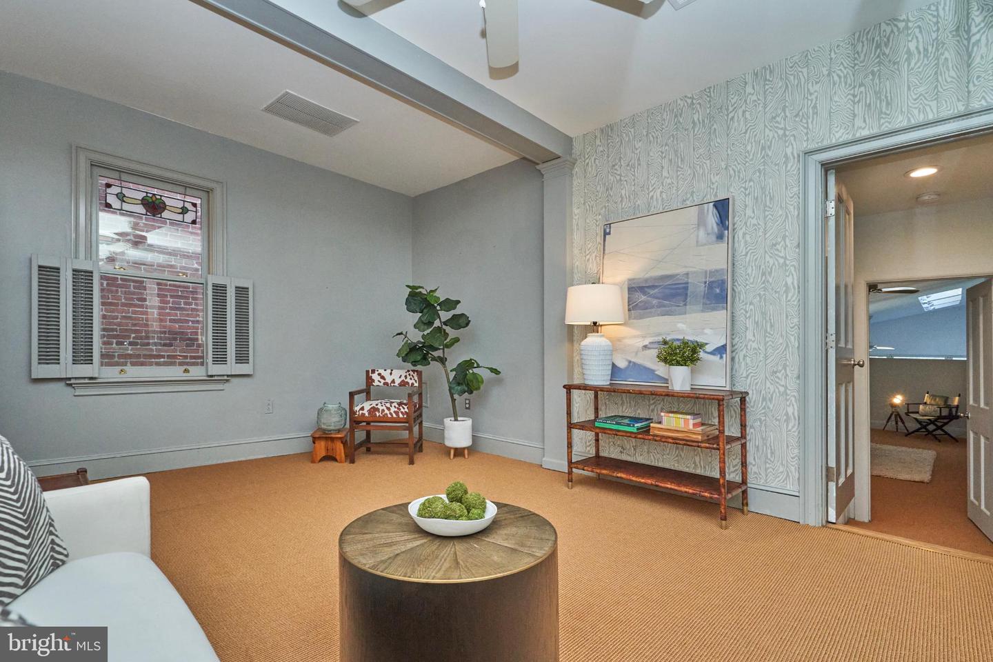 20 9TH ST NE, WASHINGTON, District Of Columbia 20002, 3 Bedrooms Bedrooms, 6 Rooms Rooms,2 BathroomsBathrooms,Residential,For sale,20 9TH ST NE,DCDC2225656 MLS # DCDC2225656