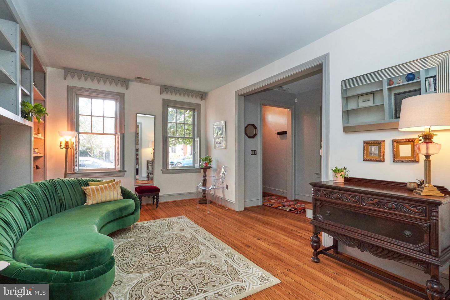 20 9TH ST NE, WASHINGTON, District Of Columbia 20002, 3 Bedrooms Bedrooms, 6 Rooms Rooms,2 BathroomsBathrooms,Residential,For sale,20 9TH ST NE,DCDC2225656 MLS # DCDC2225656