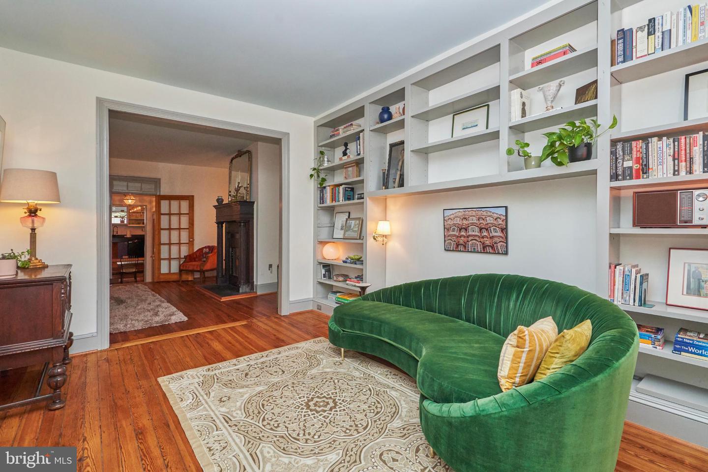 20 9TH ST NE, WASHINGTON, District Of Columbia 20002, 3 Bedrooms Bedrooms, 6 Rooms Rooms,2 BathroomsBathrooms,Residential,For sale,20 9TH ST NE,DCDC2225656 MLS # DCDC2225656