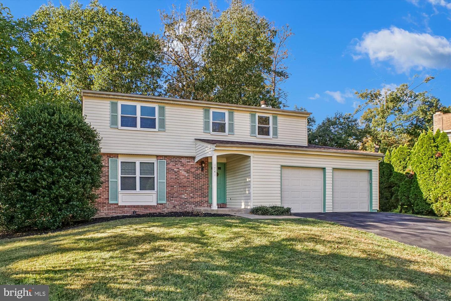 1741 WHITEWOOD LN, HERNDON, Virginia 20170, 4 Bedrooms Bedrooms, ,2 BathroomsBathrooms,Residential,For sale,1741 WHITEWOOD LN,VAFX2273166 MLS # VAFX2273166