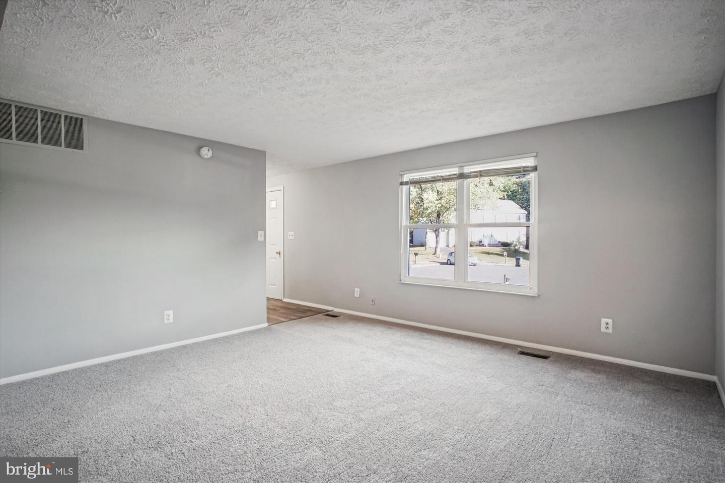1741 WHITEWOOD LN, HERNDON, Virginia 20170, 4 Bedrooms Bedrooms, ,2 BathroomsBathrooms,Residential,For sale,1741 WHITEWOOD LN,VAFX2273166 MLS # VAFX2273166