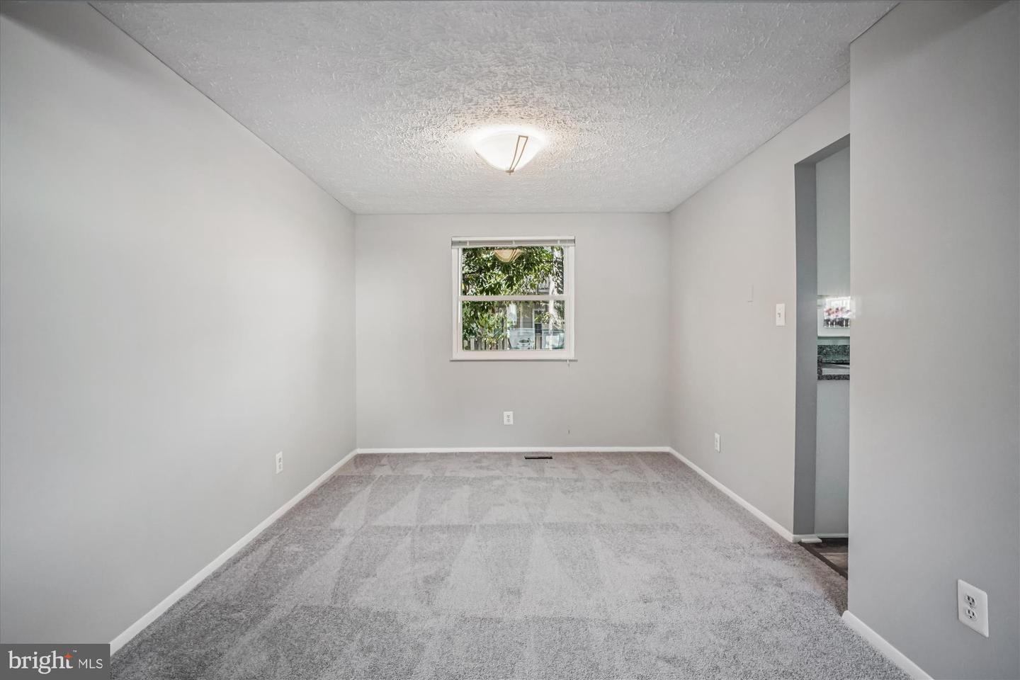 1741 WHITEWOOD LN, HERNDON, Virginia 20170, 4 Bedrooms Bedrooms, ,2 BathroomsBathrooms,Residential,For sale,1741 WHITEWOOD LN,VAFX2273166 MLS # VAFX2273166