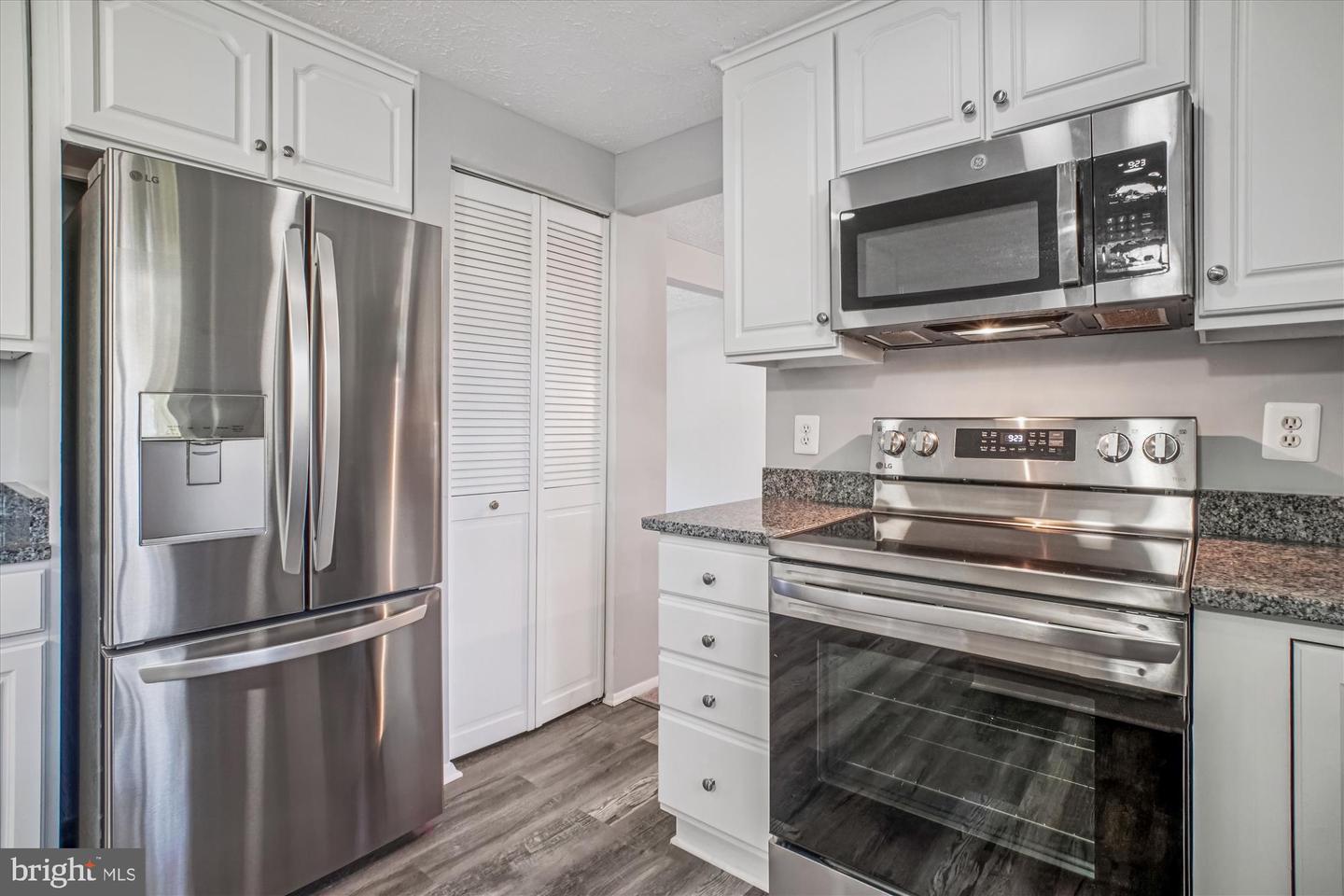 1741 WHITEWOOD LN, HERNDON, Virginia 20170, 4 Bedrooms Bedrooms, ,2 BathroomsBathrooms,Residential,For sale,1741 WHITEWOOD LN,VAFX2273166 MLS # VAFX2273166