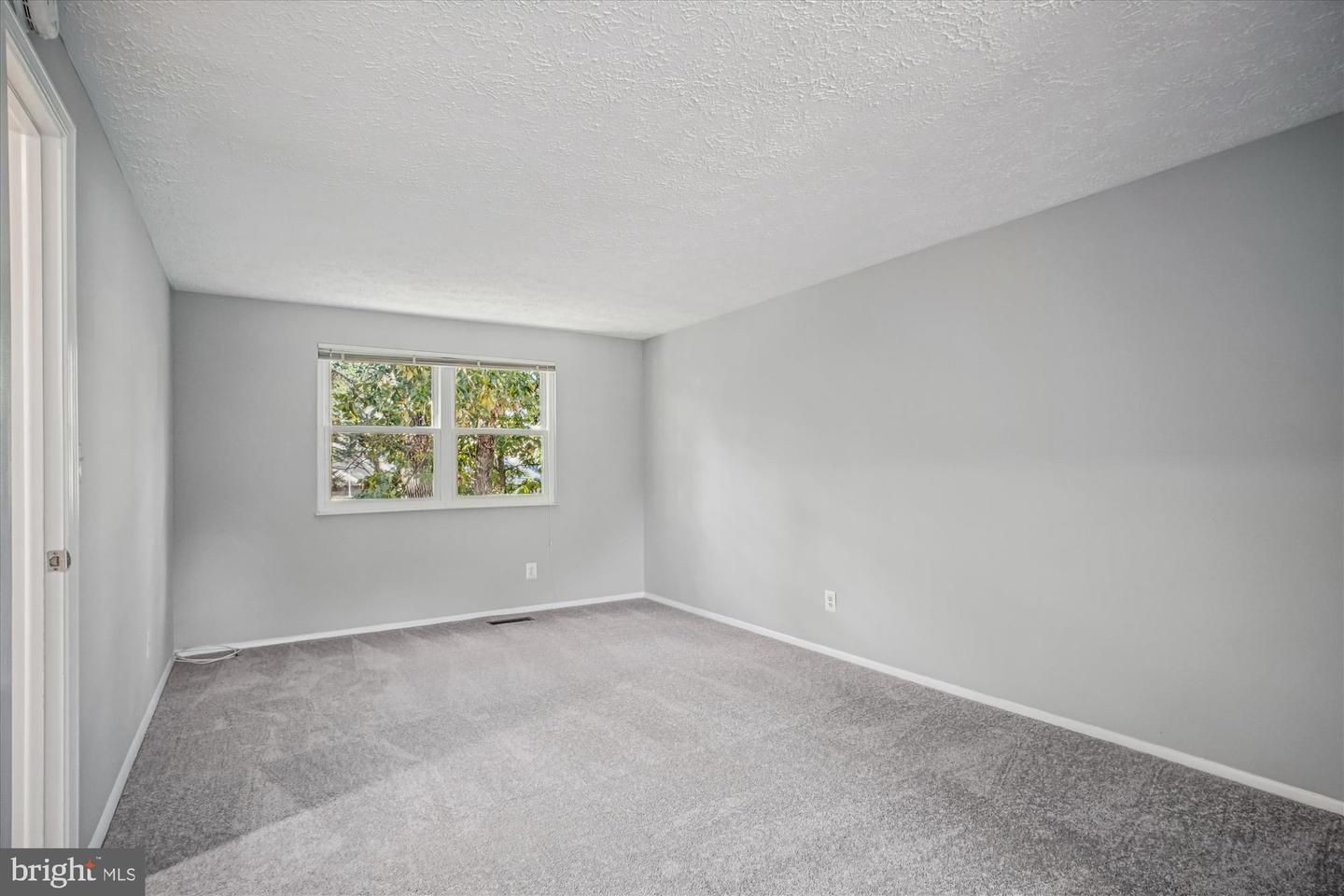 1741 WHITEWOOD LN, HERNDON, Virginia 20170, 4 Bedrooms Bedrooms, ,2 BathroomsBathrooms,Residential,For sale,1741 WHITEWOOD LN,VAFX2273166 MLS # VAFX2273166