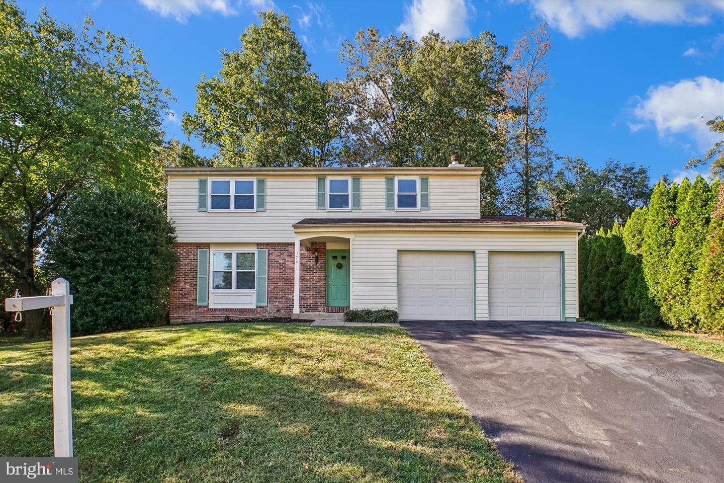1741 WHITEWOOD LN, HERNDON, Virginia 20170, 4 Bedrooms Bedrooms, ,2 BathroomsBathrooms,Residential,For sale,1741 WHITEWOOD LN,VAFX2273166 MLS # VAFX2273166